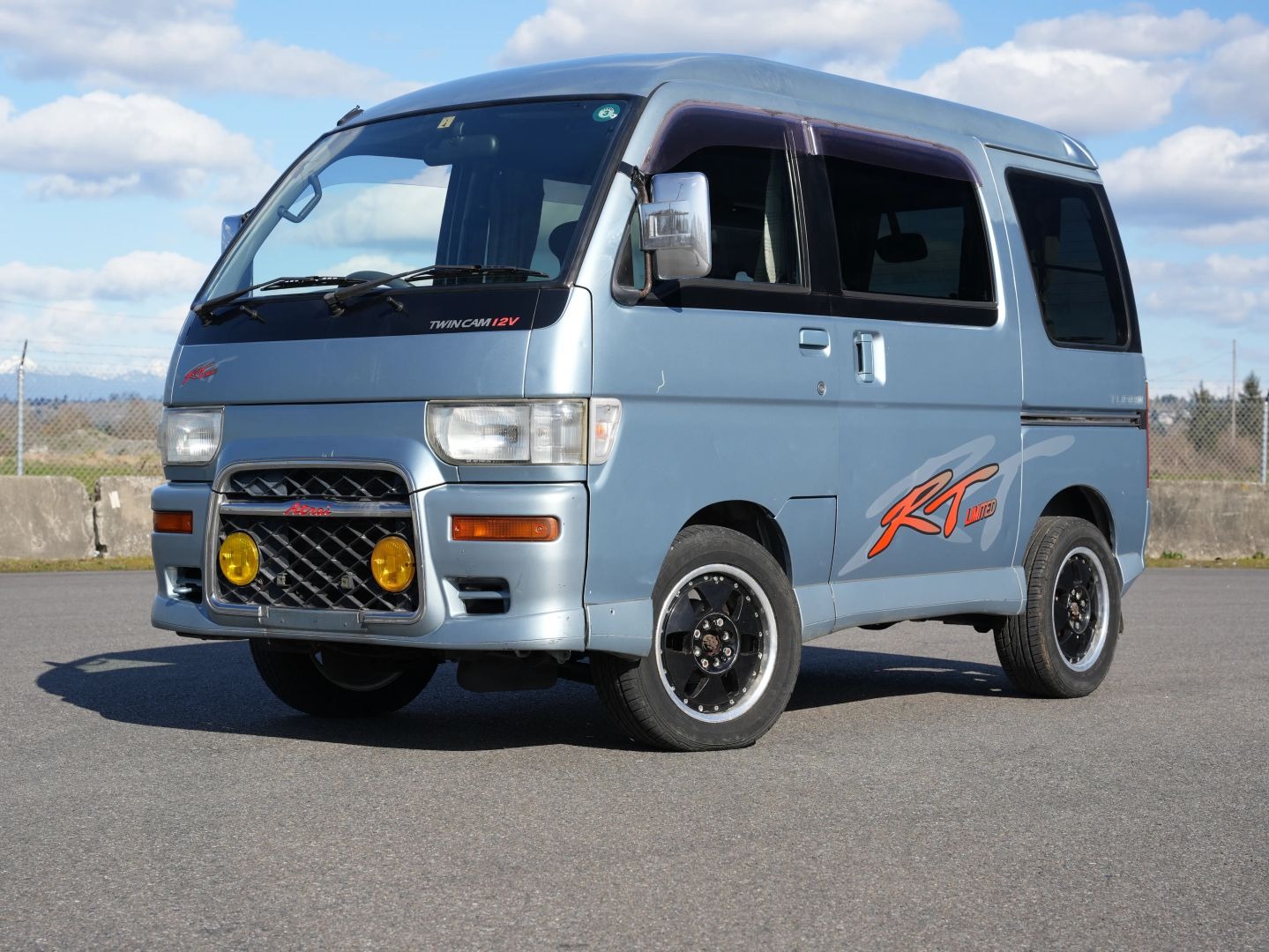 1998 Daihatsu Atrai RT