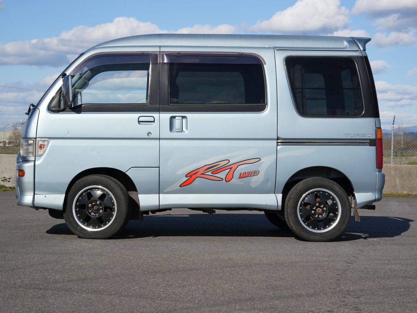 1998 Daihatsu Atrai RT - 2