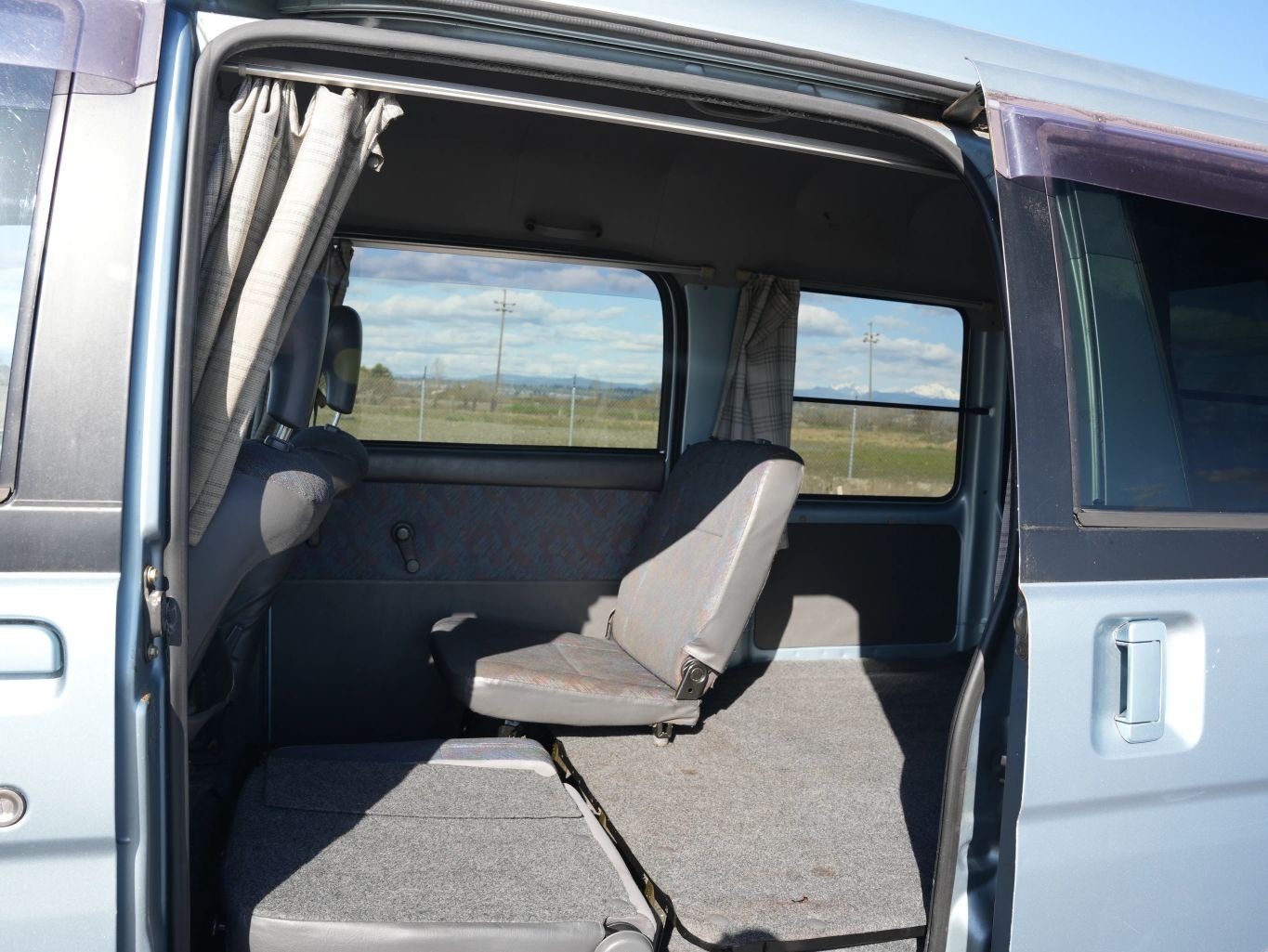 1998 Daihatsu Atrai RT