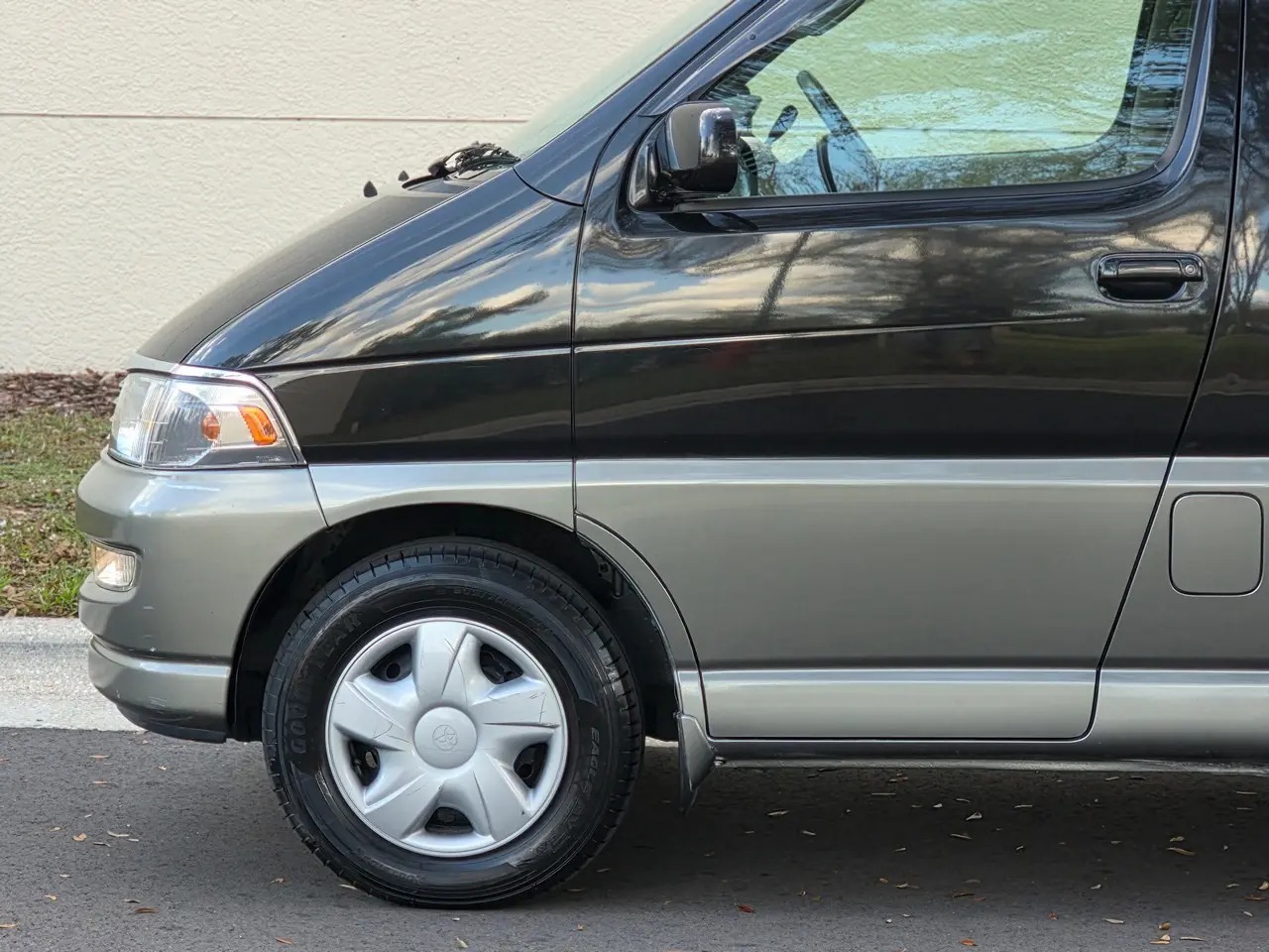 1998 Toyota Hiace Regius