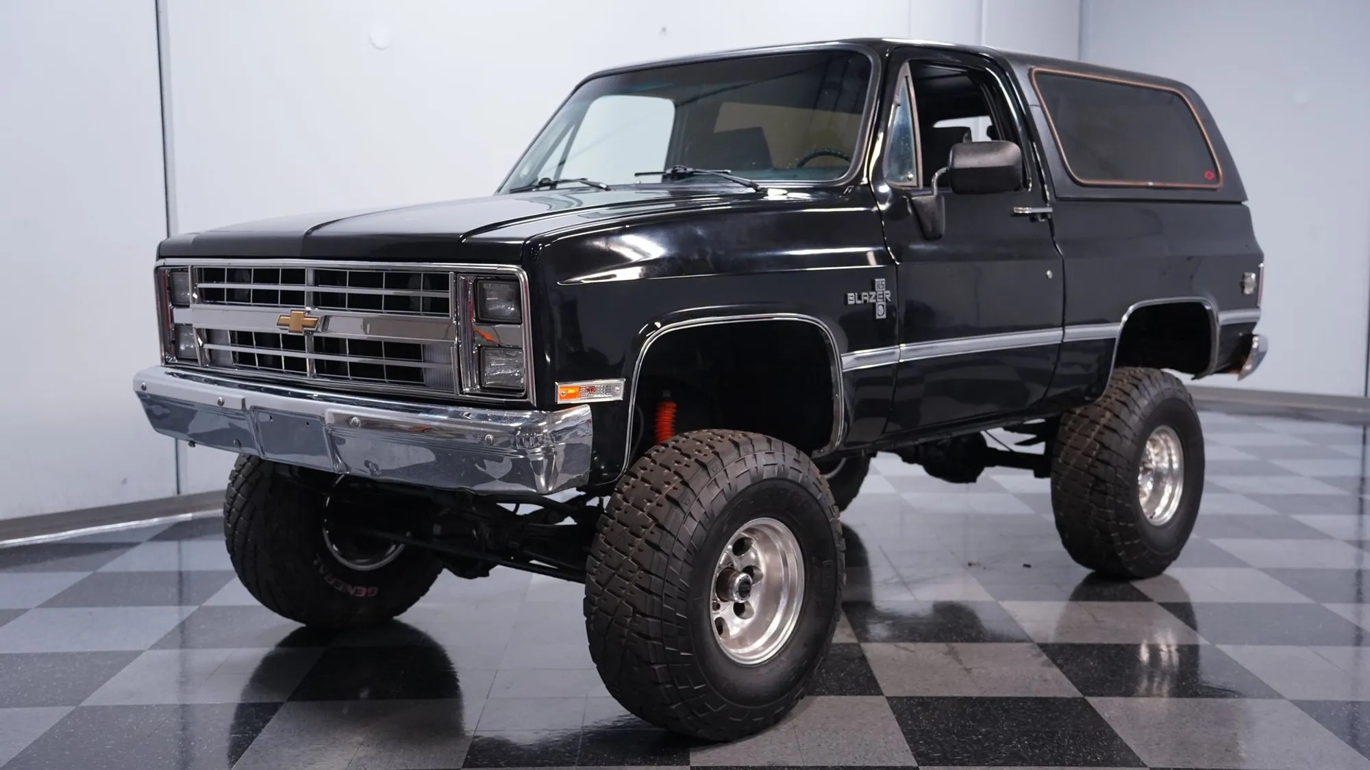 1985 Chevrolet Blazer K5 4×4 Silverado - 3