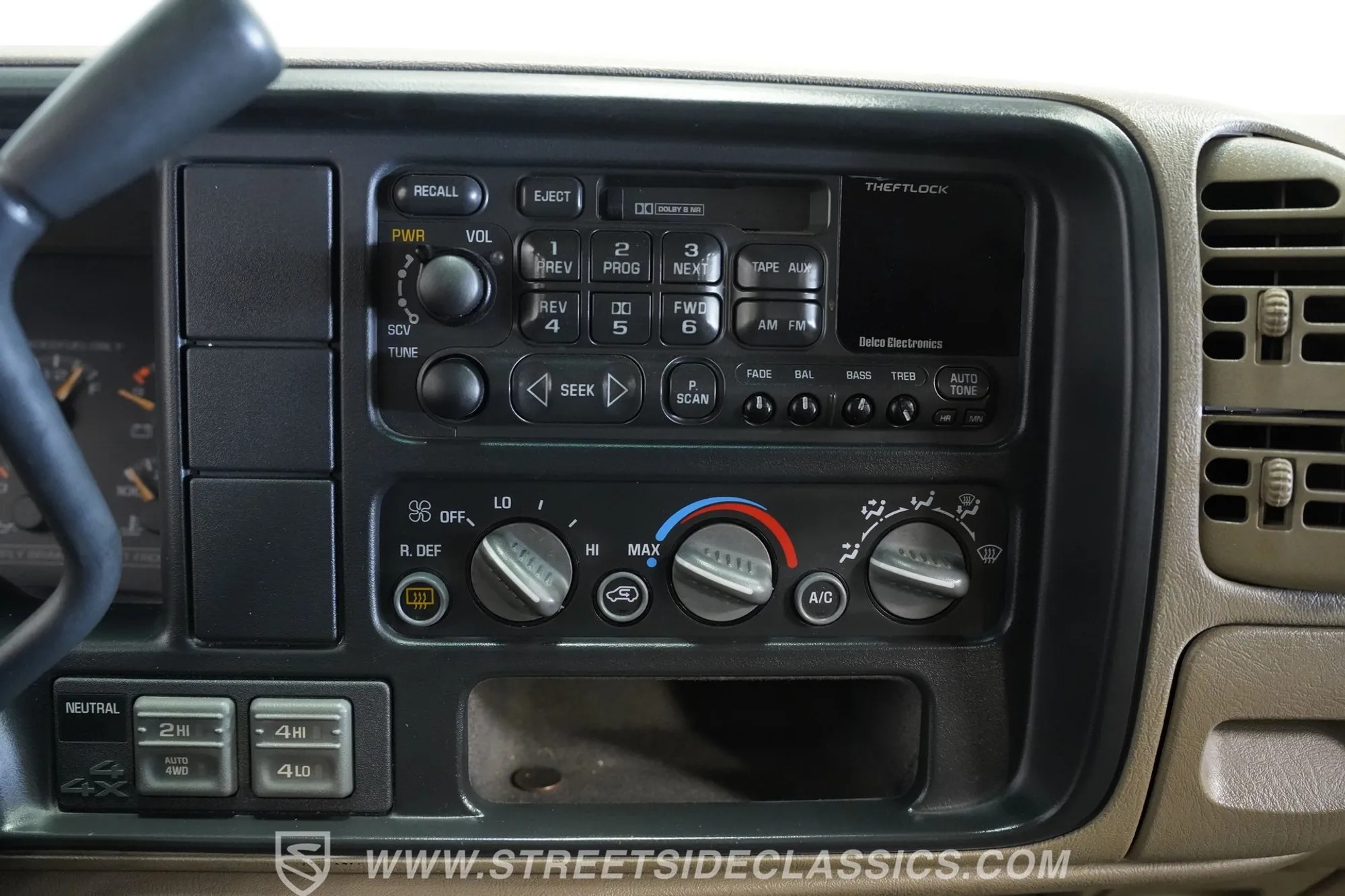 1999 Chevrolet Suburban 2500 4×4