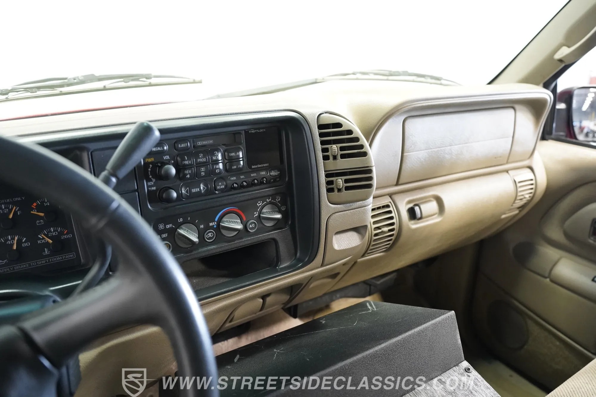 1999 Chevrolet Suburban 2500 4×4