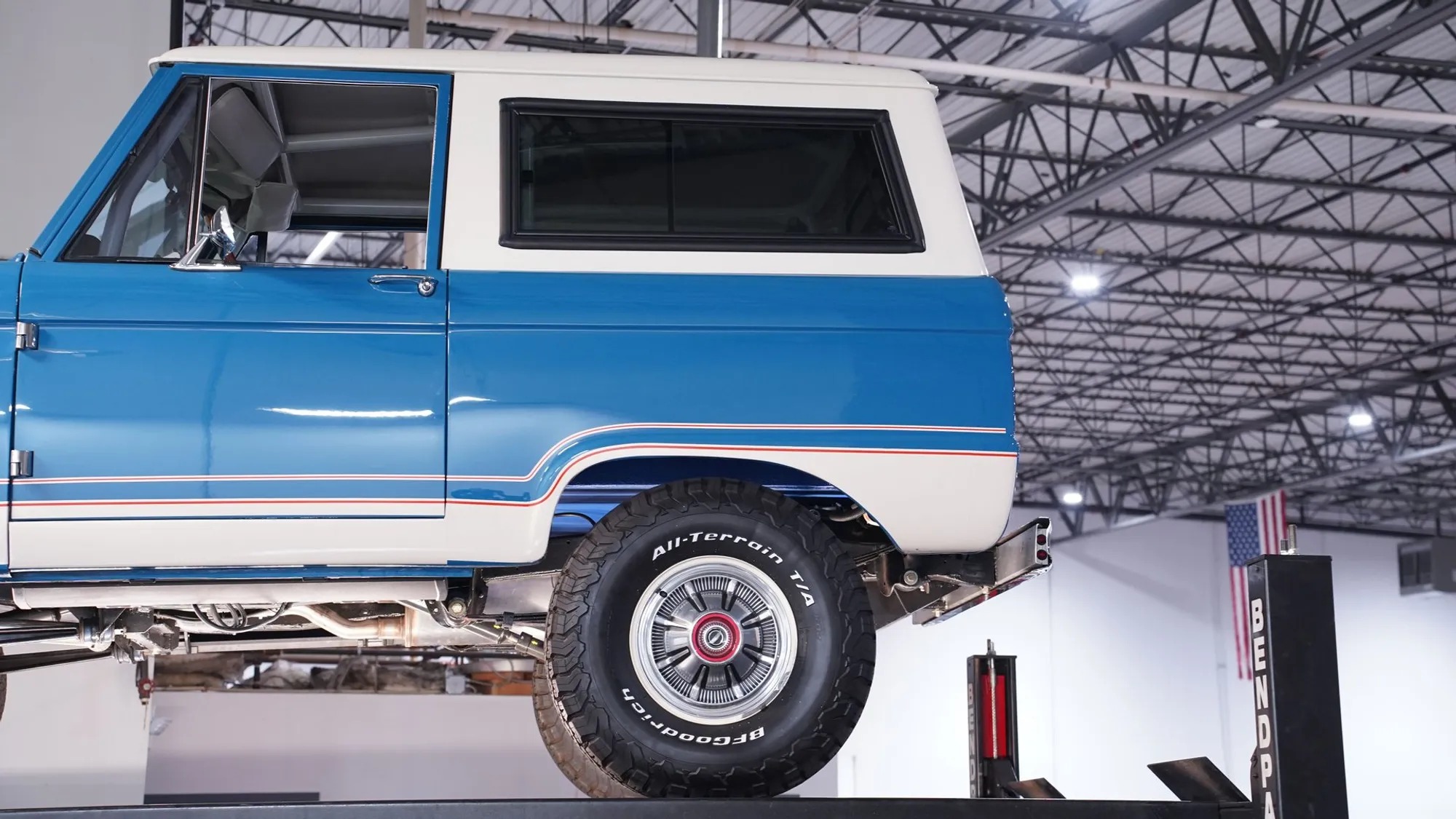 7.3L Diesel-Powered 1976 Ford Bronco Ranger