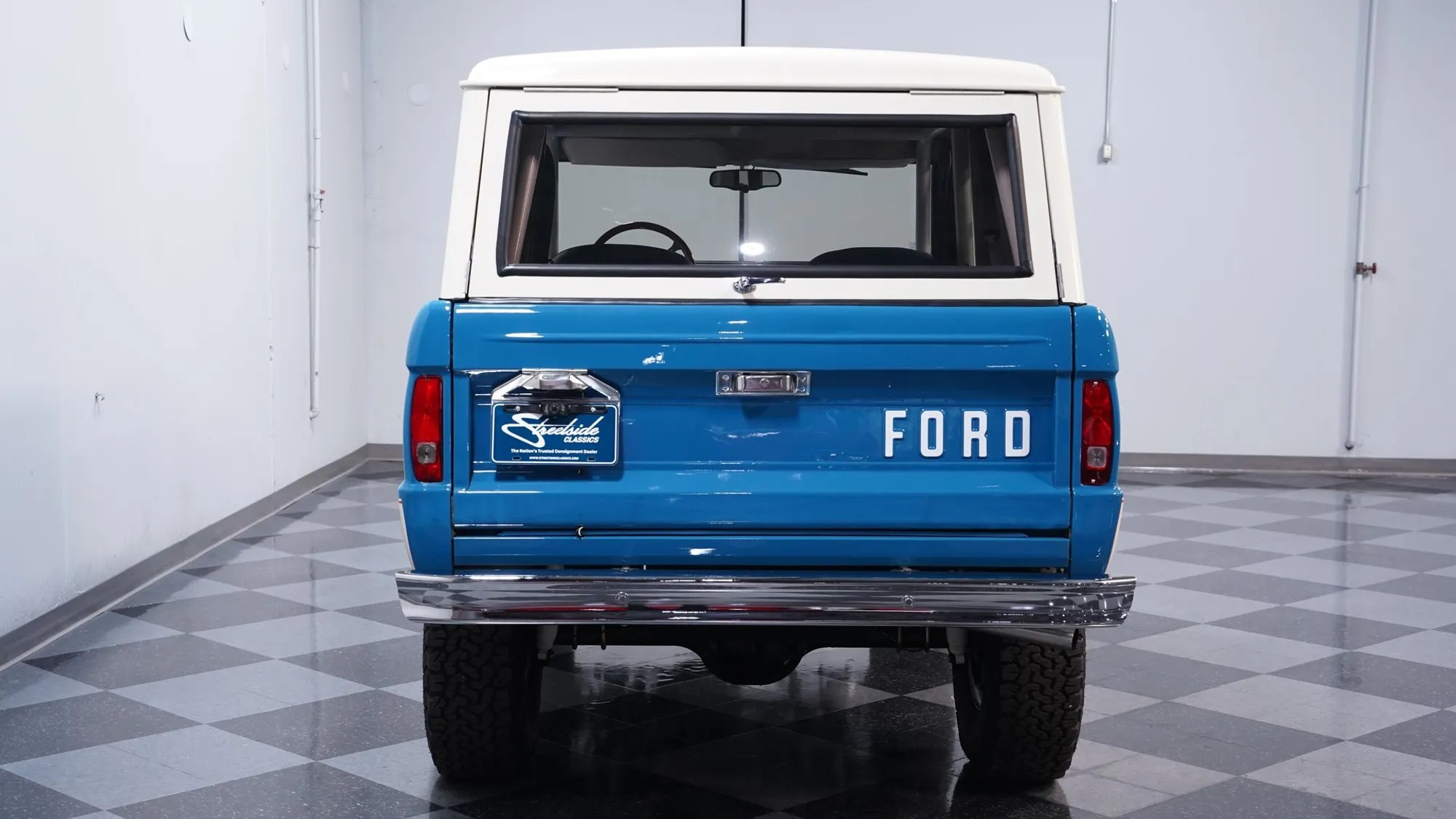 7.3L Diesel-Powered 1976 Ford Bronco Ranger