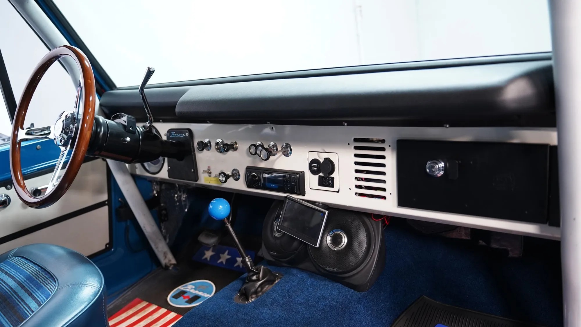 7.3L Diesel-Powered 1976 Ford Bronco Ranger