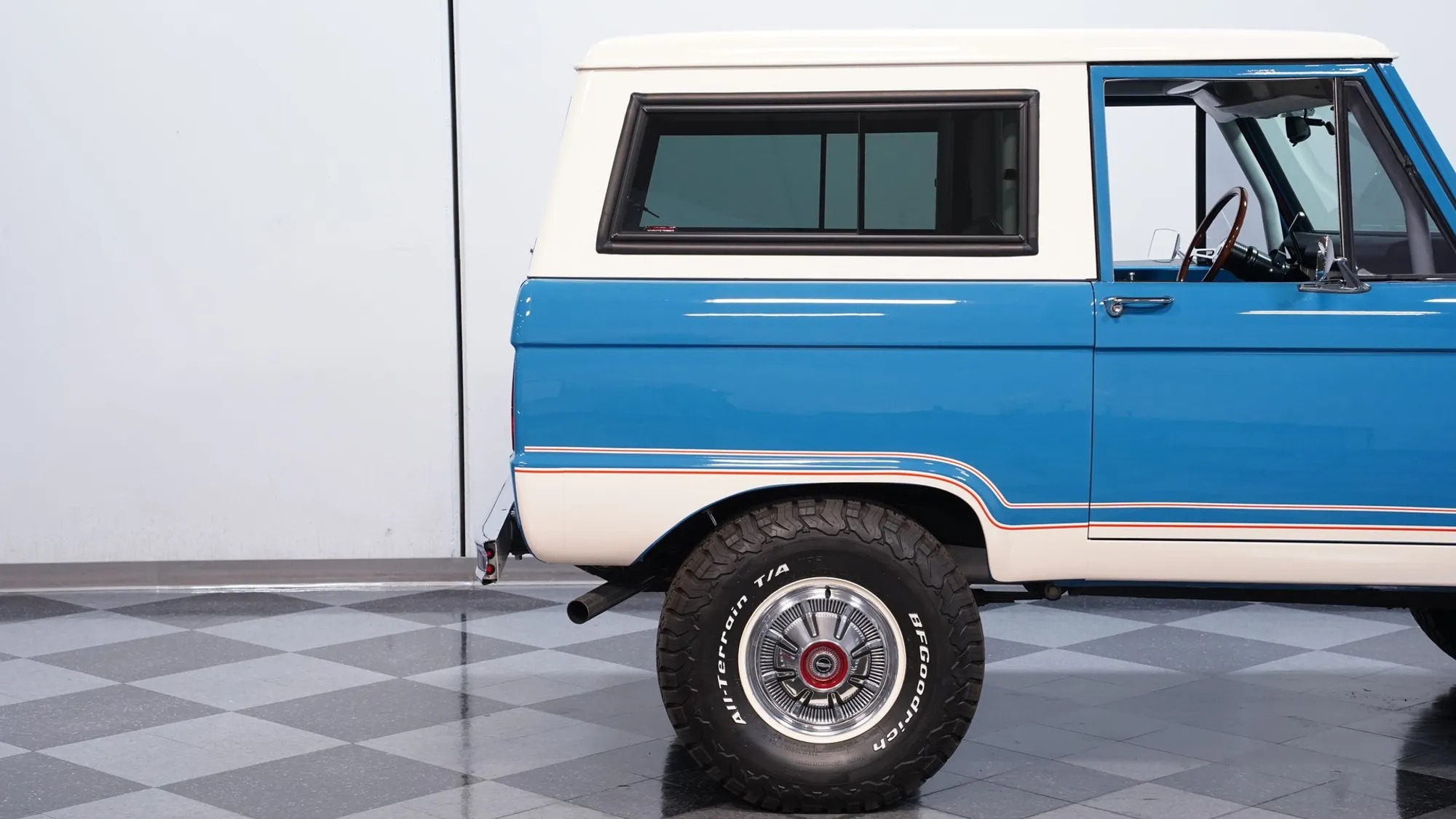 7.3L Diesel-Powered 1976 Ford Bronco Ranger