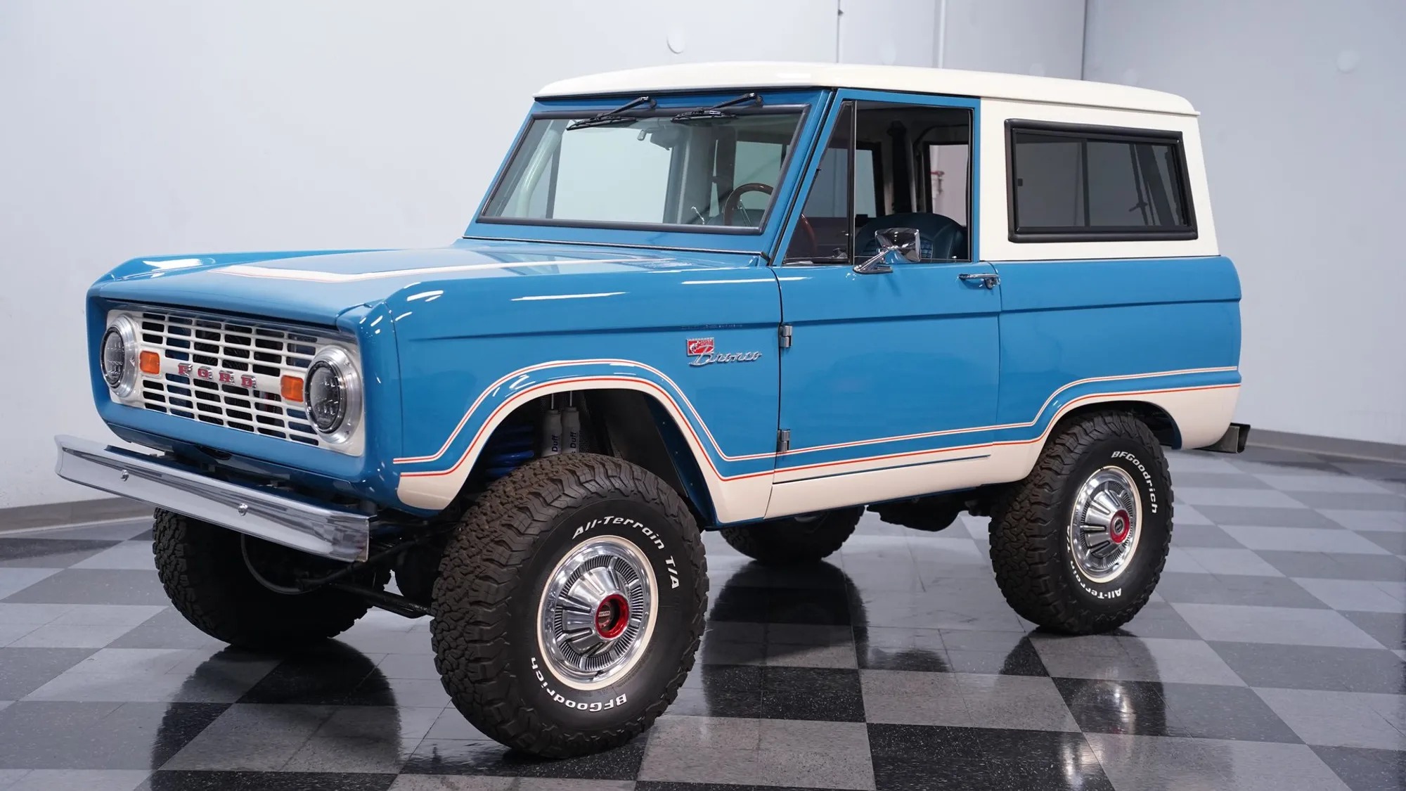 7.3L Diesel-Powered 1976 Ford Bronco Ranger - 3