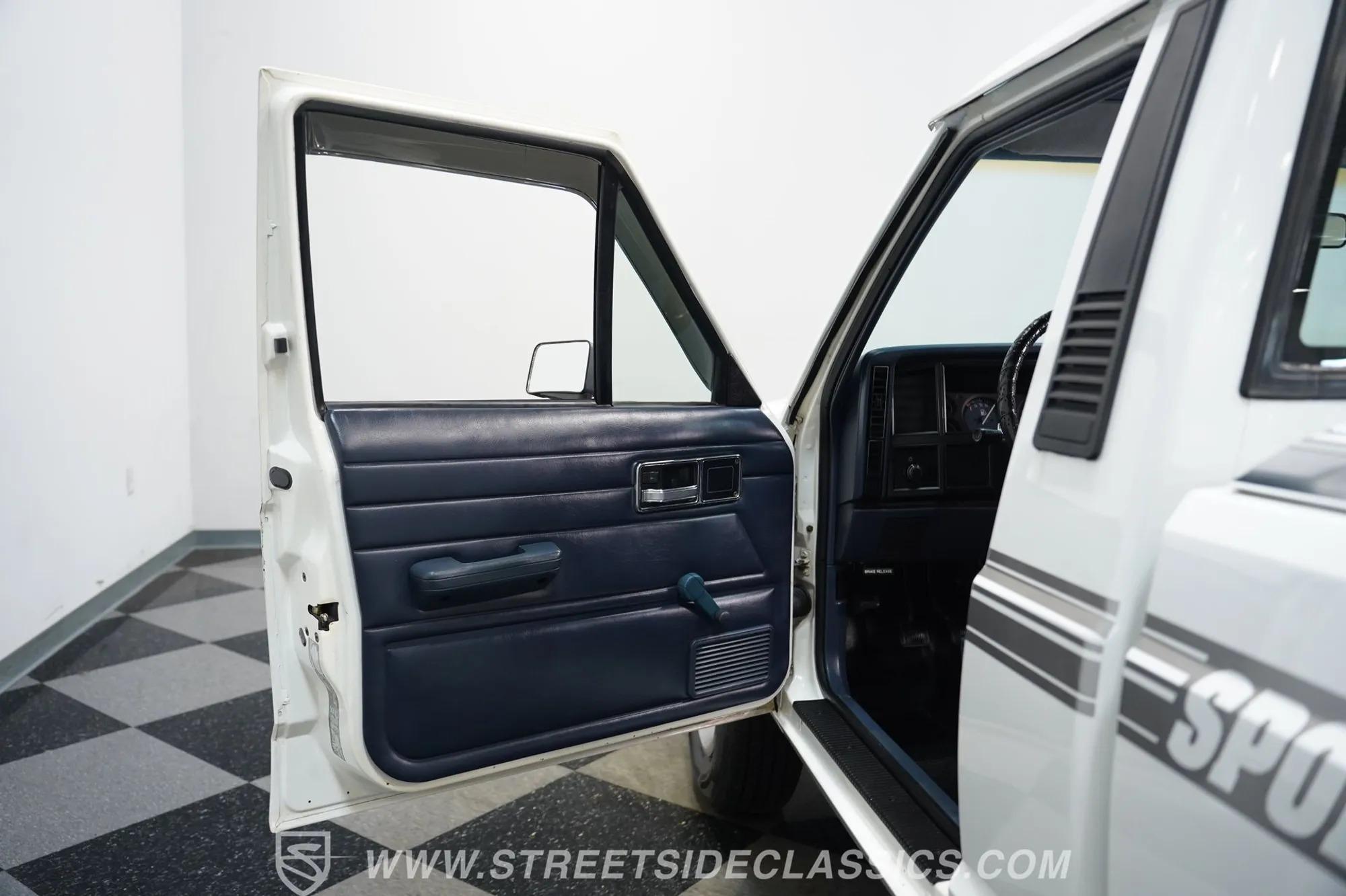 86k-Mile 1989 Jeep Comanche