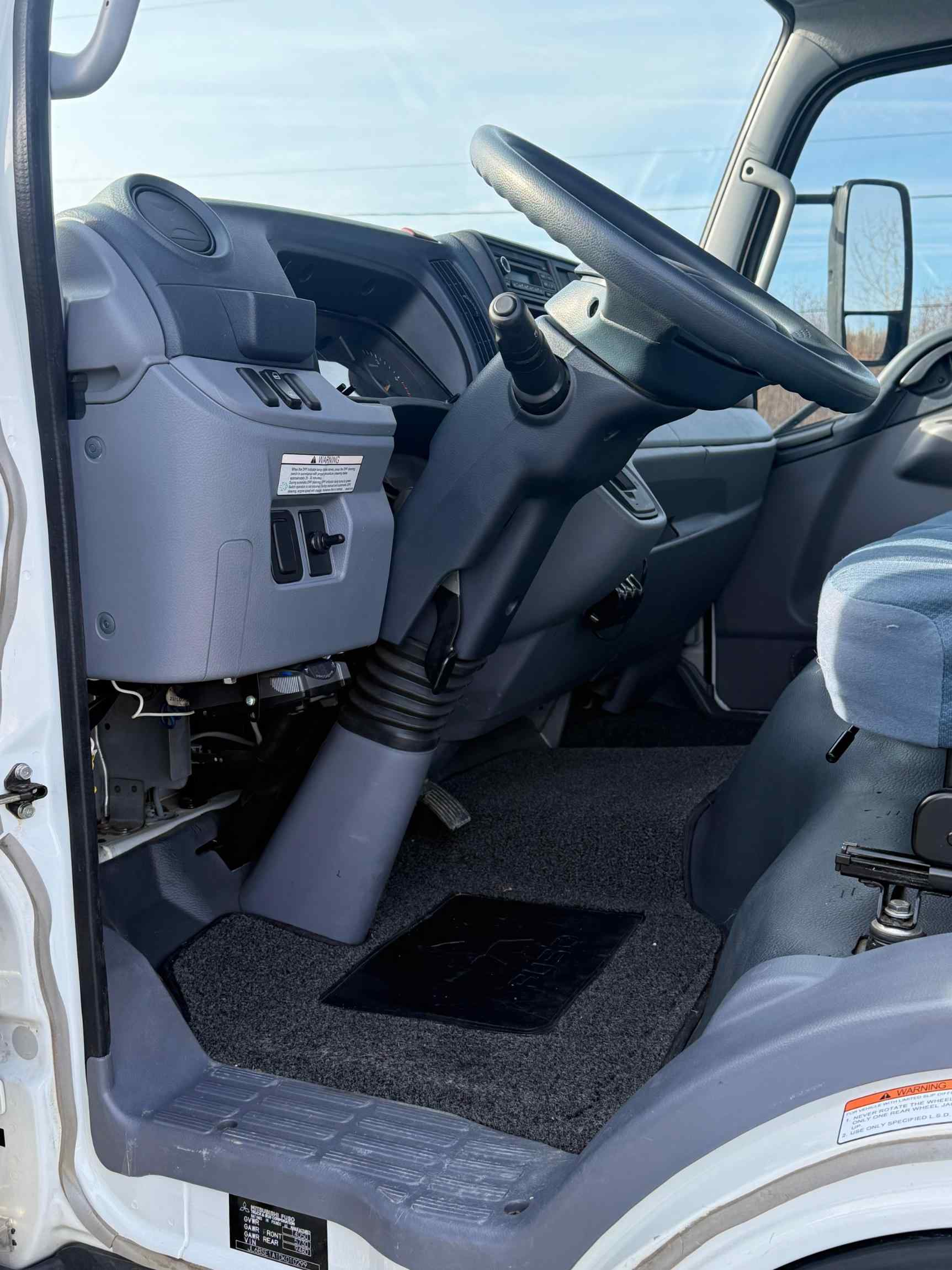 2013 Mitsubishi Fuso Canter FG