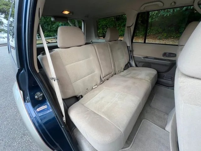 2004 Mitsubishi Montero Sport XLS
