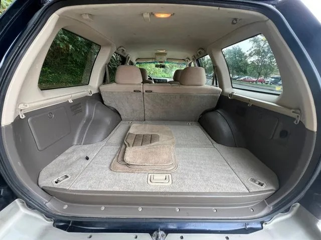 2004 Mitsubishi Montero Sport XLS