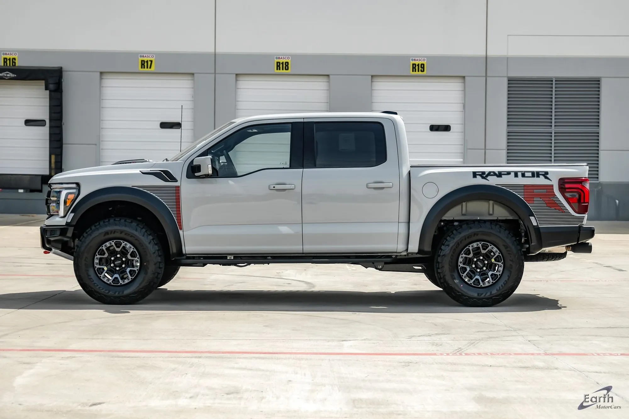 2026 Ford F-150 Raptor R - 3