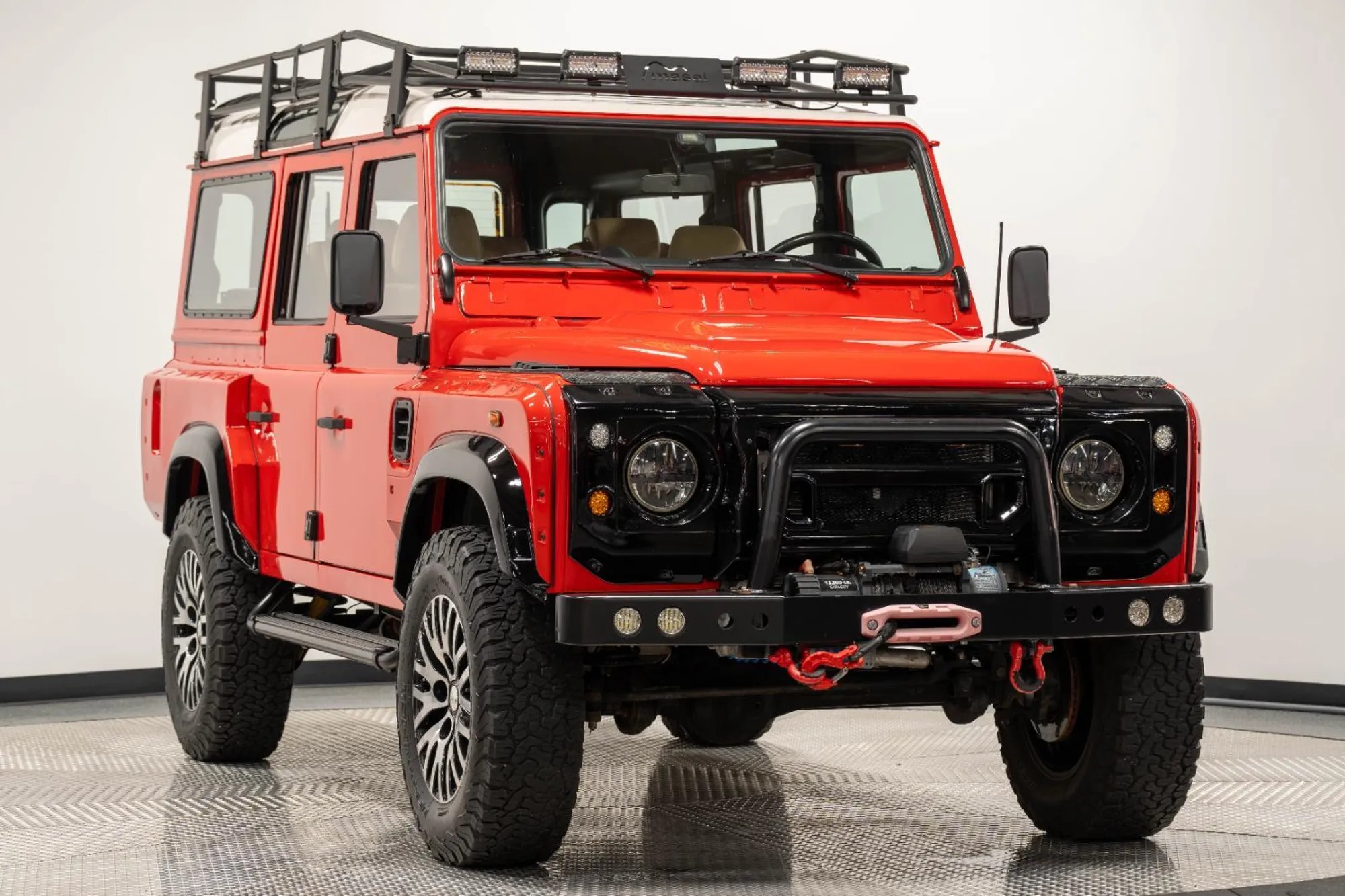1983 Land Rover Defender 110 - 2