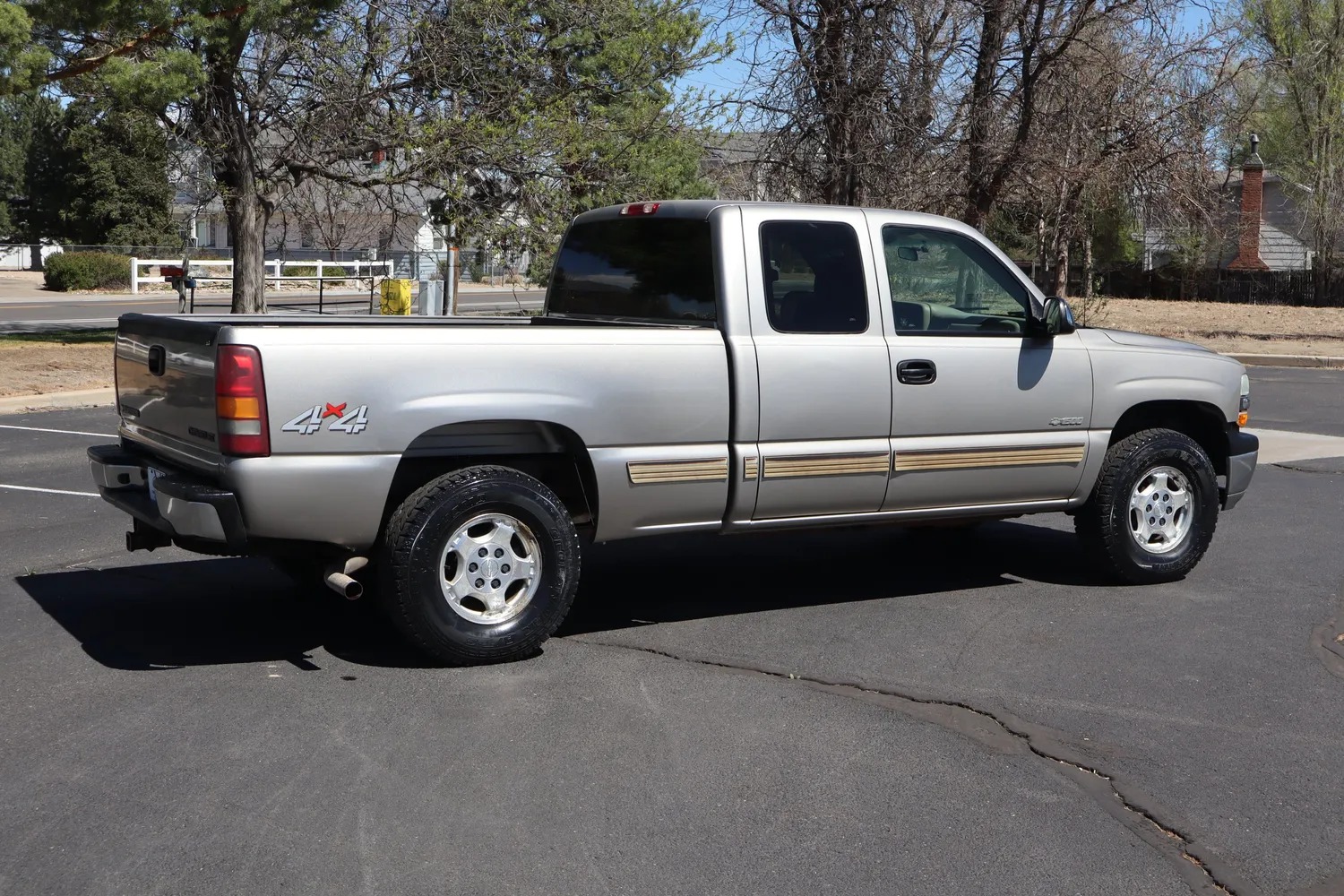 2002 Chevrolet Silverado 1500 LS - 3