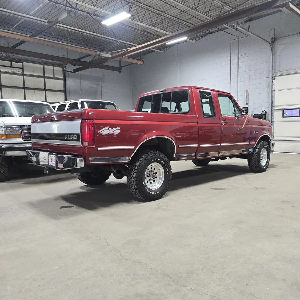 1993 Ford F-150 XLT - 3