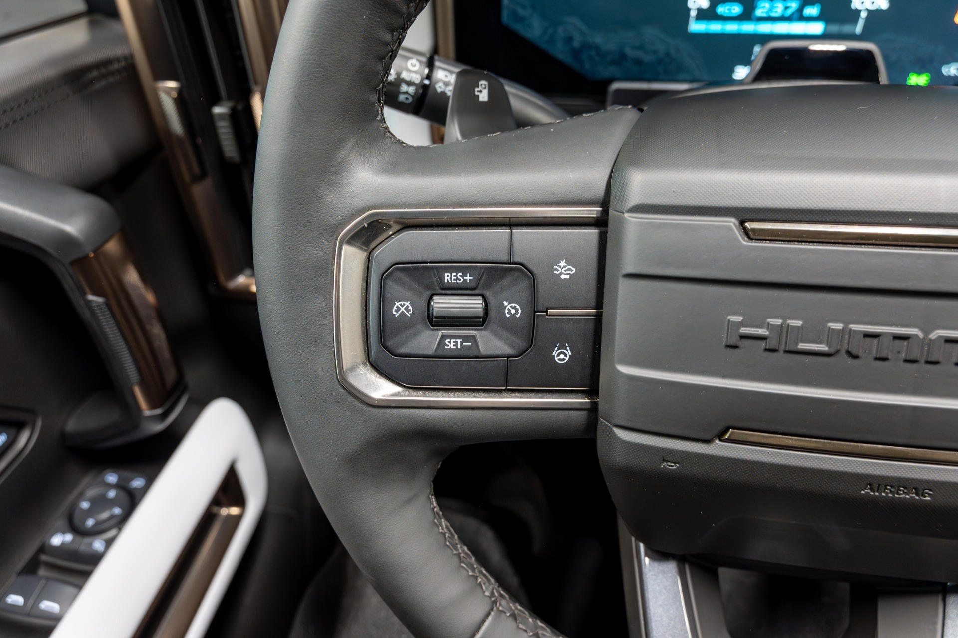 2024 GMC Hummer Omega Edition - 2