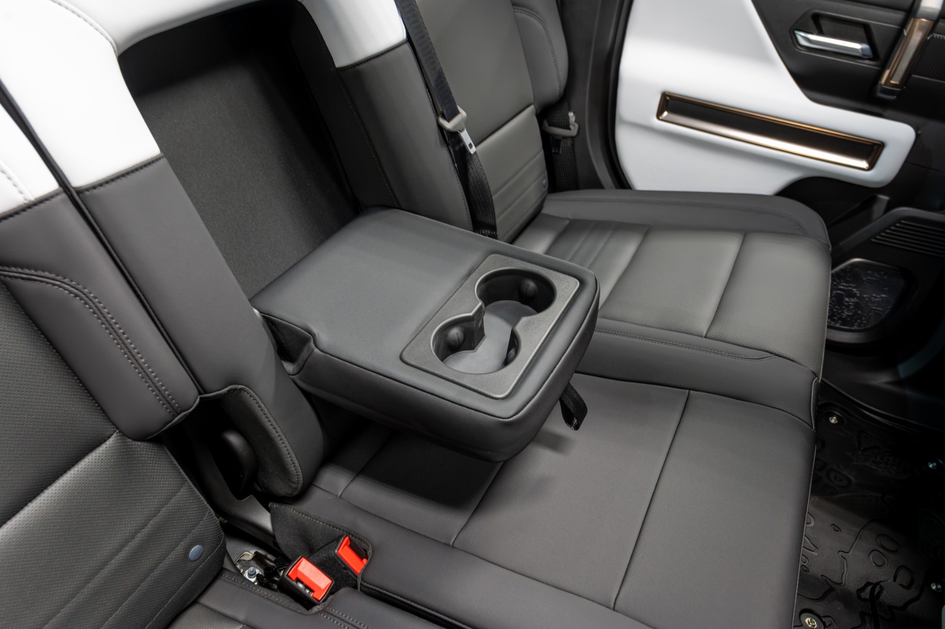 2024 GMC Hummer Omega Edition