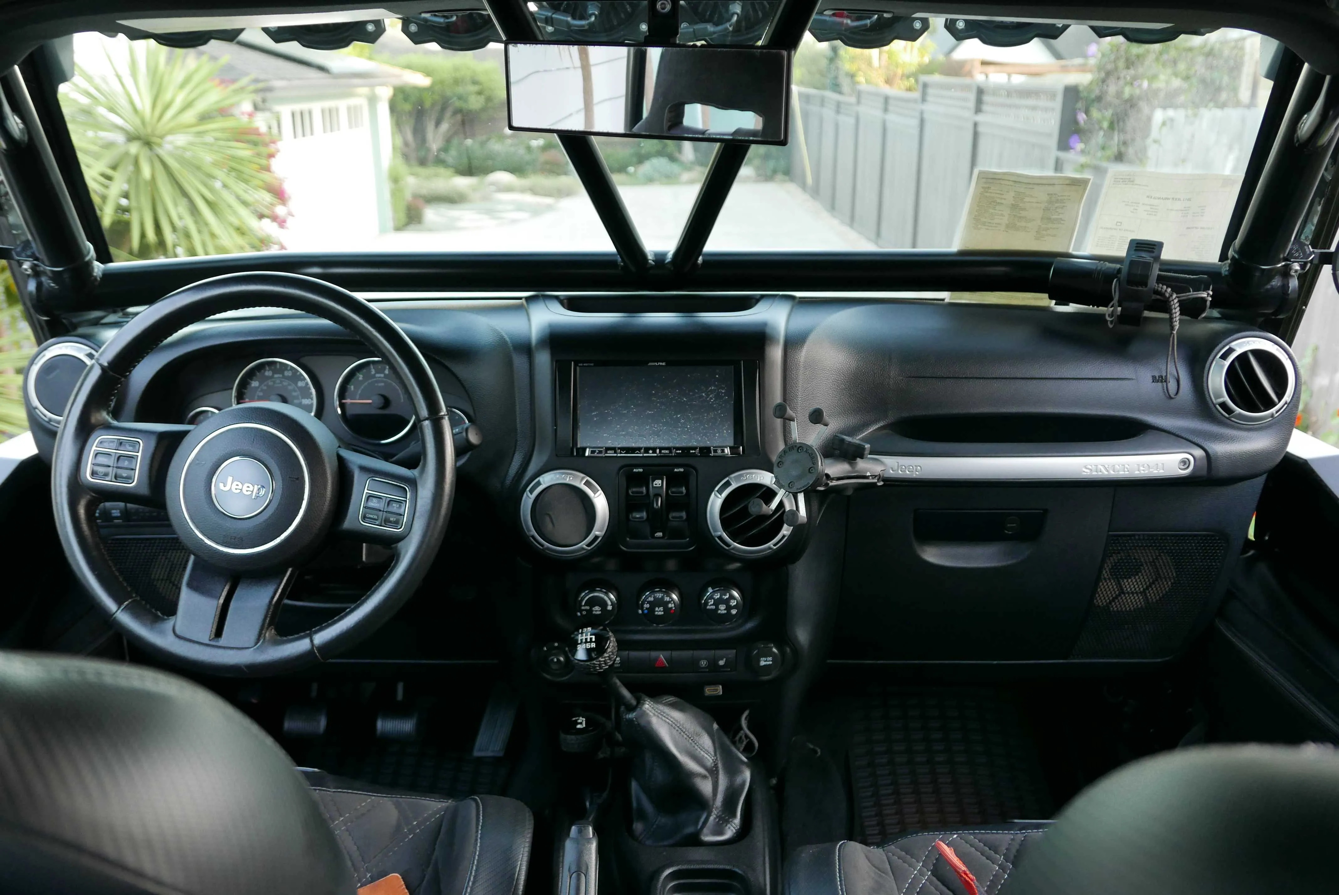 2013 Jeep Wrangler Unlimited Rubicon - 2