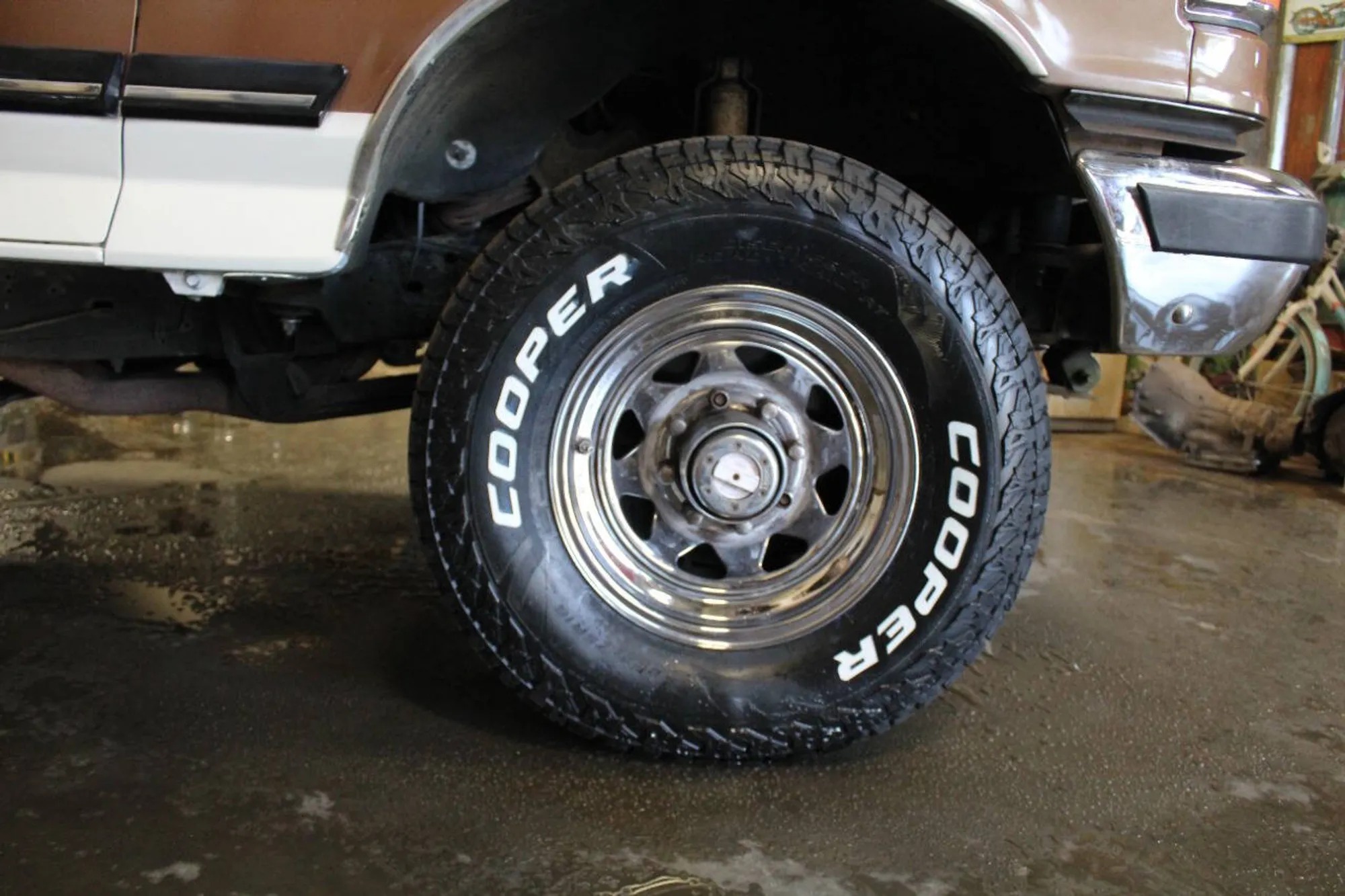 1987 Ford F-250 XLT Lariat