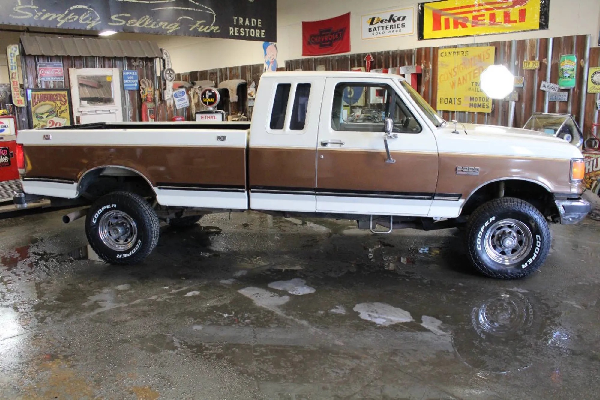 1987 Ford F-250 XLT Lariat