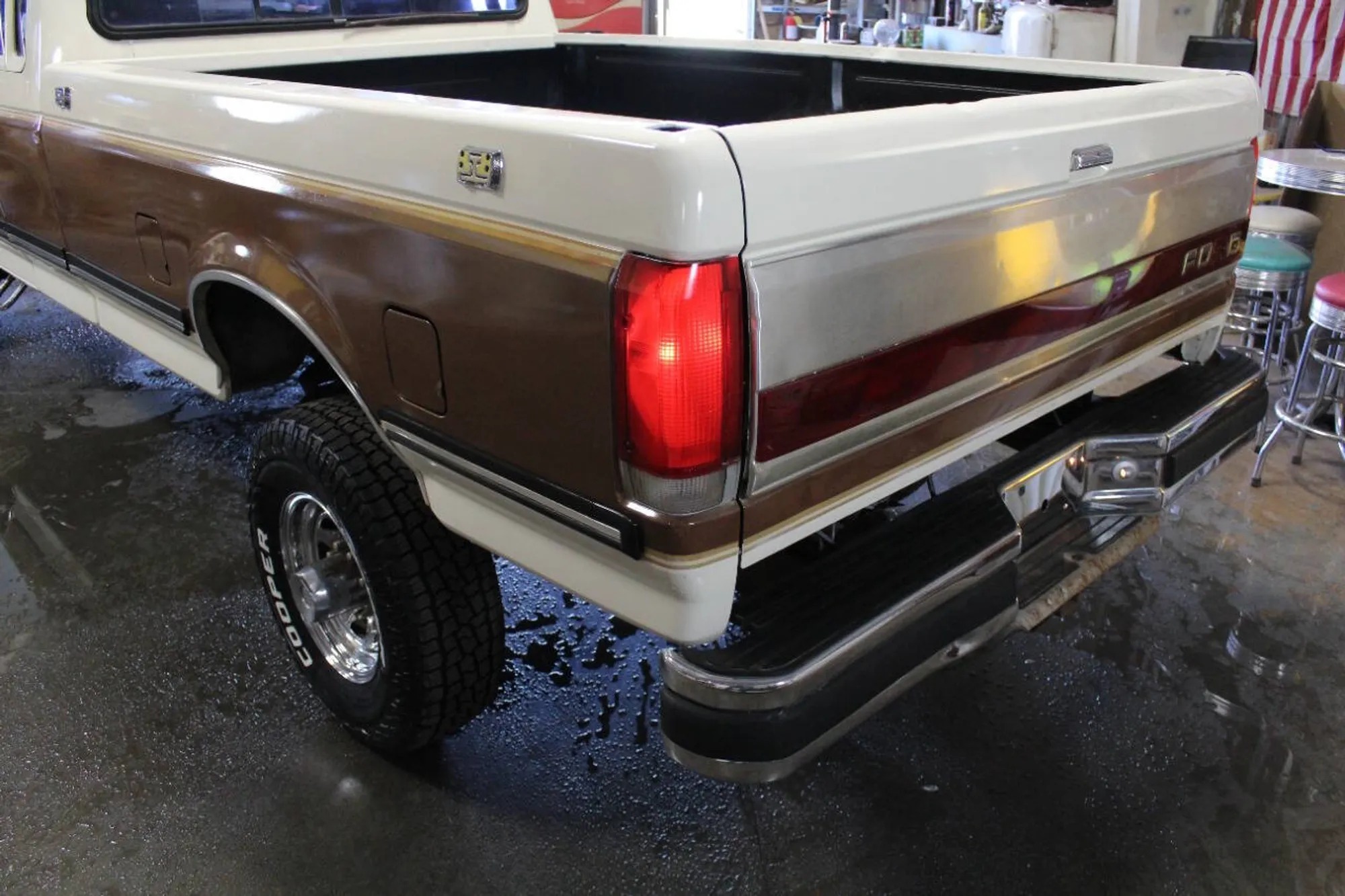 1987 Ford F-250 XLT Lariat