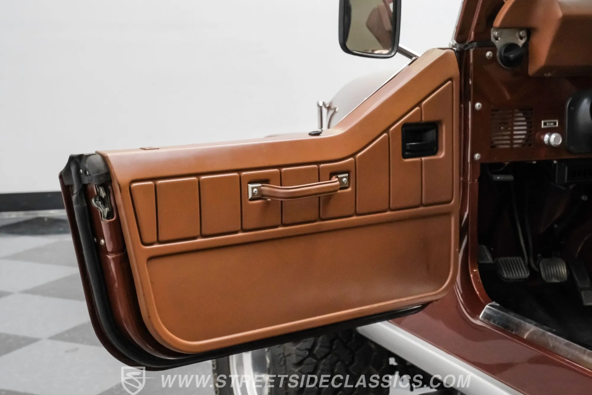 1983 Jeep CJ8 Scrambler