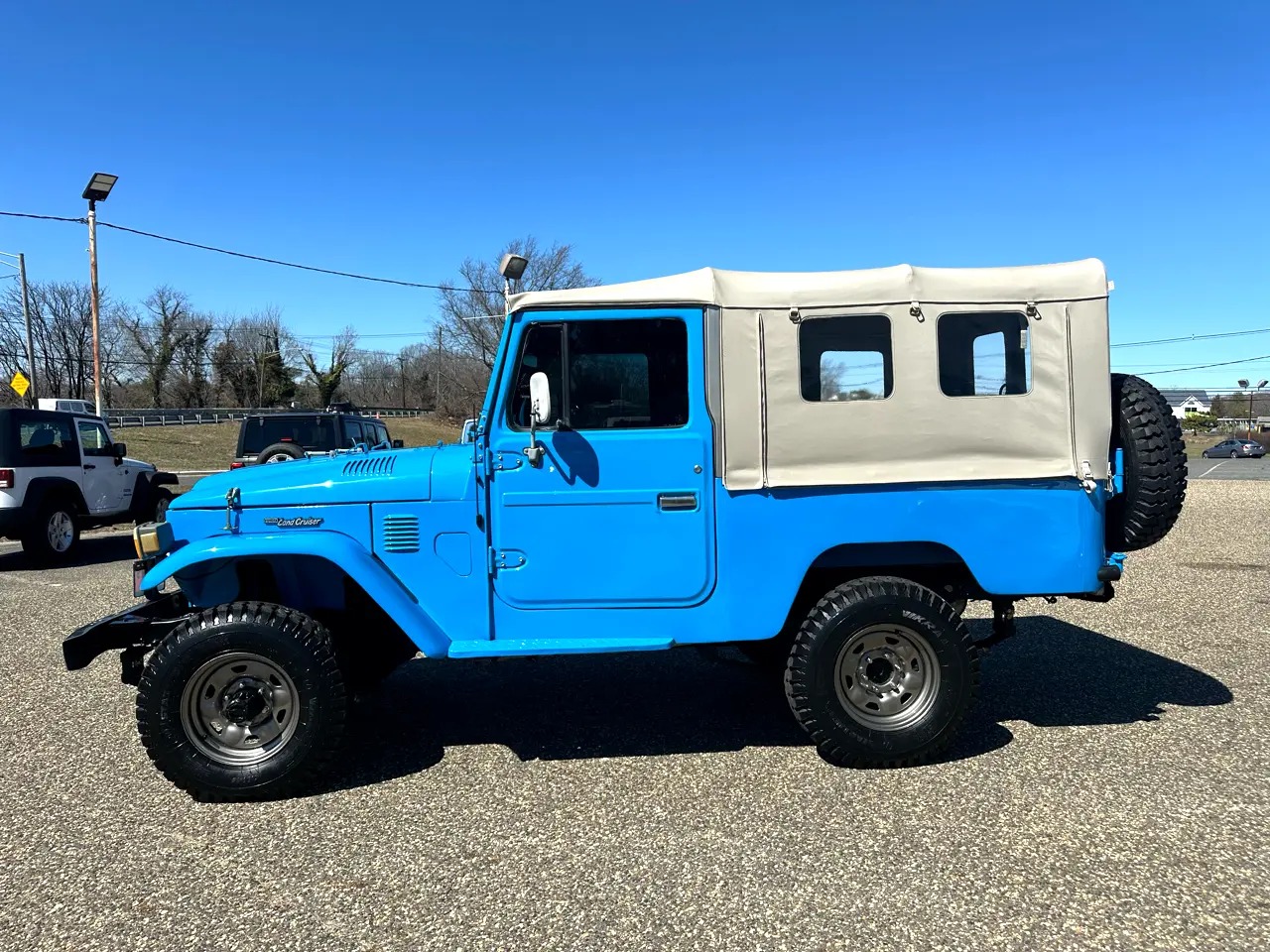 Restored 1979 Toyota Land Cruiser FJ43 - 2
