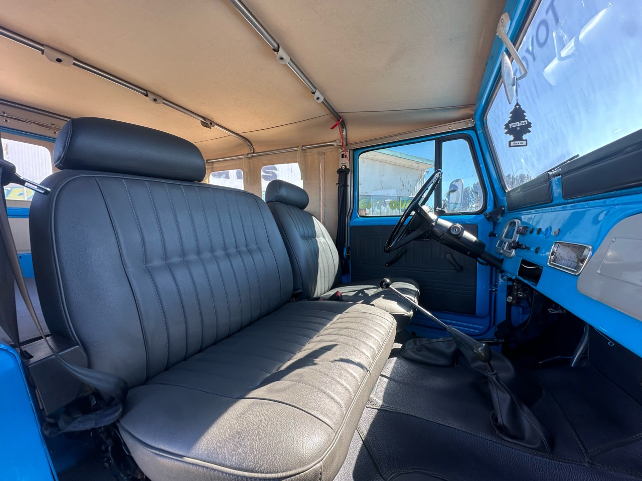 Restored 1979 Toyota Land Cruiser FJ43 - 5