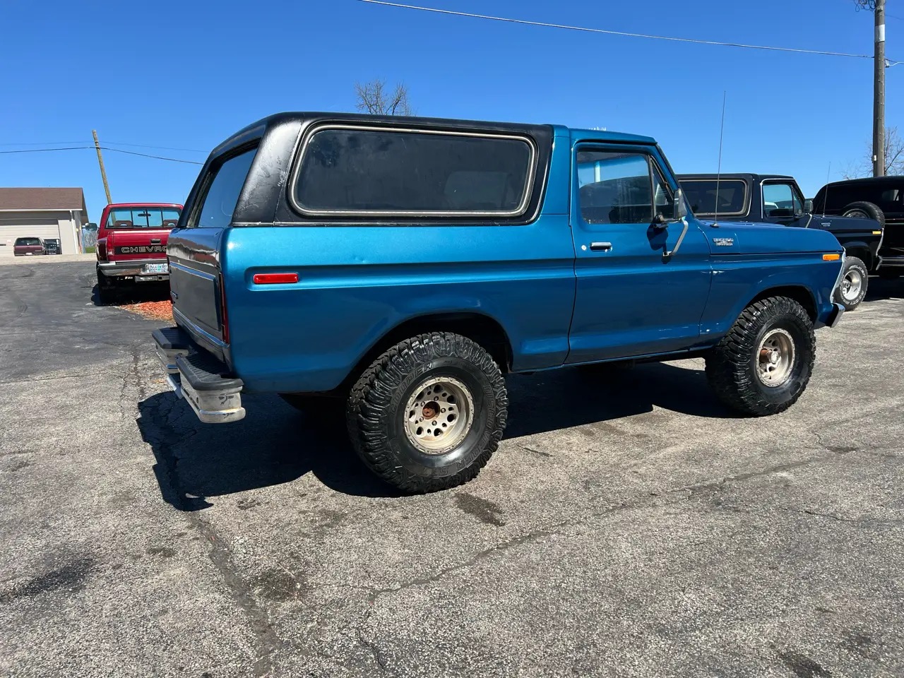 1979 Ford Bronco - 3
