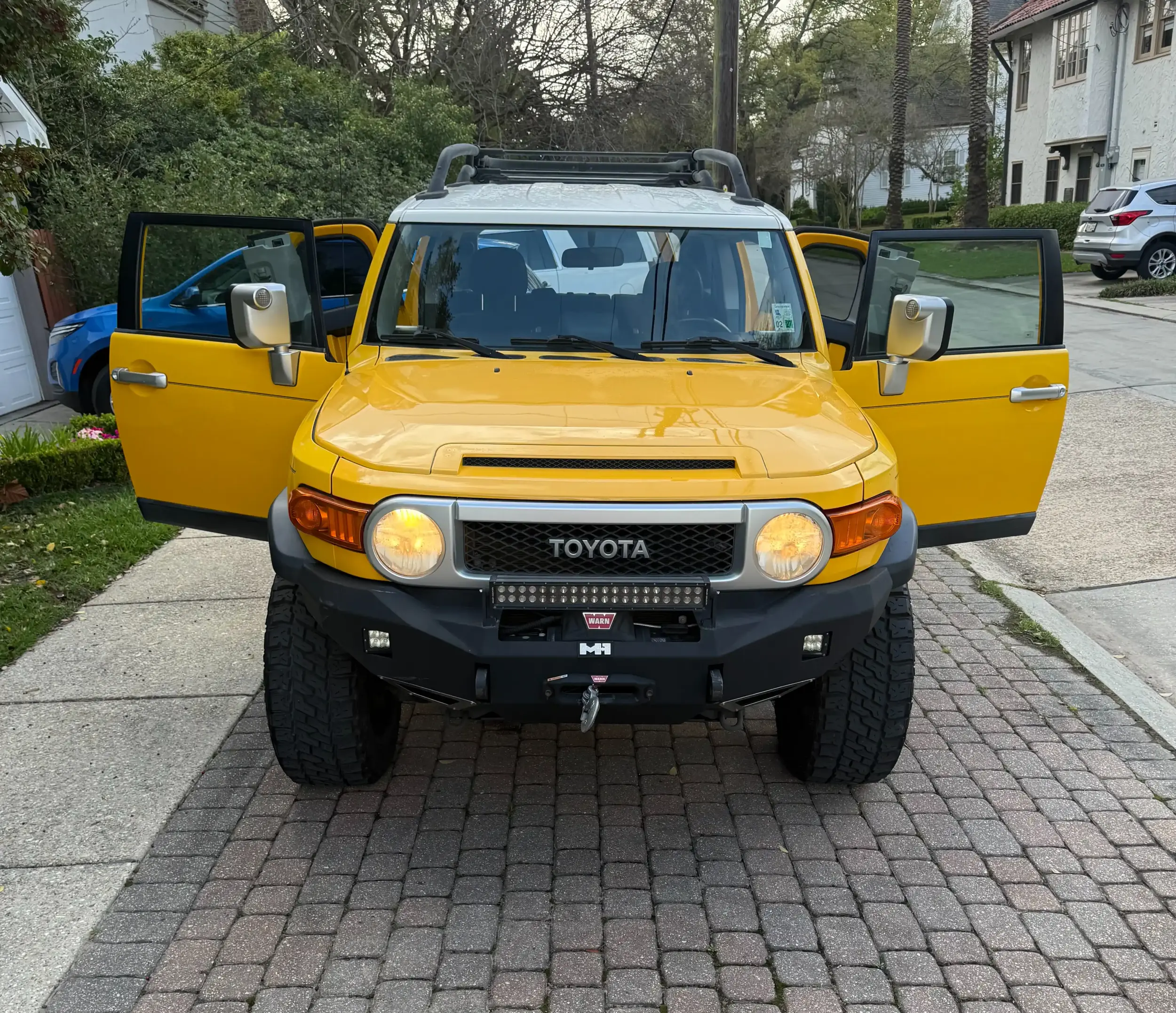 35k-Mile 2007 Toyota FJ Cruiser - 5