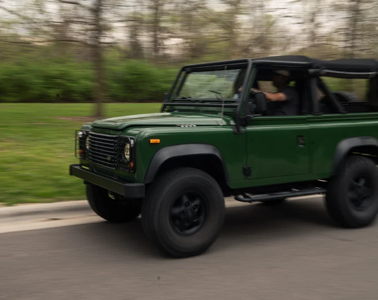  Land Rover Defender