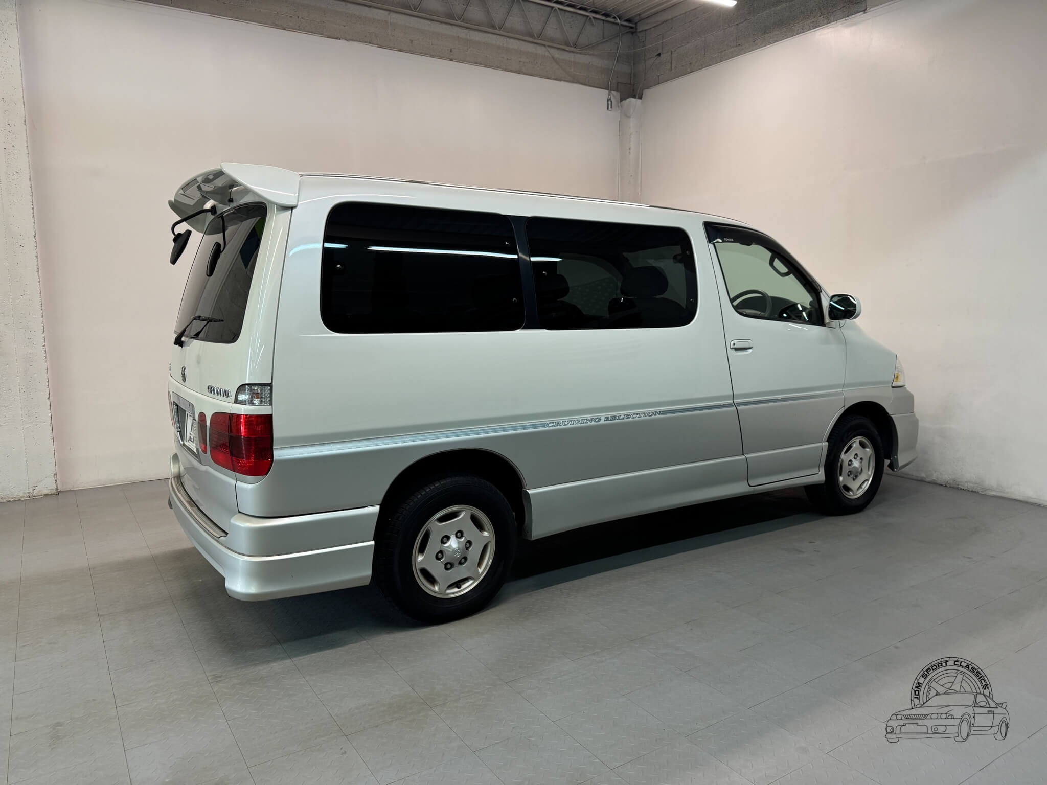 1999 Toyota Granvia