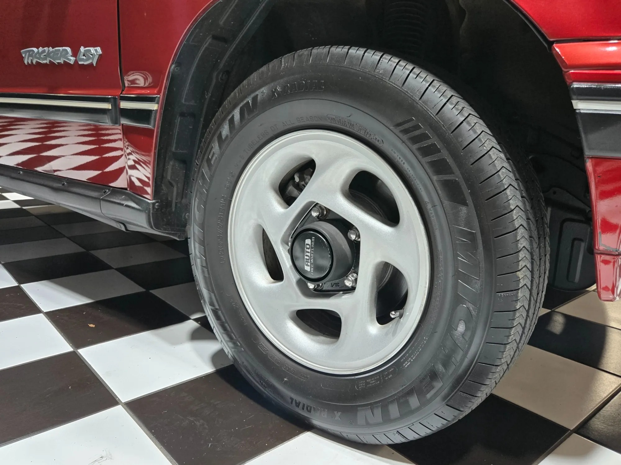 1-Owner 1995 Geo Tracker LSI