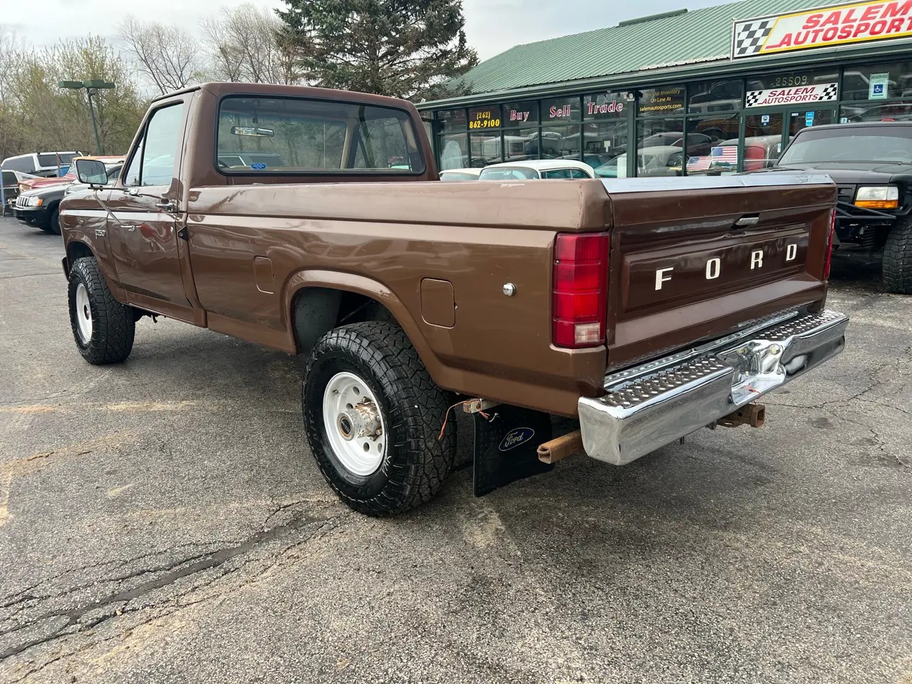 1984 Ford Pickup F-250 - 2