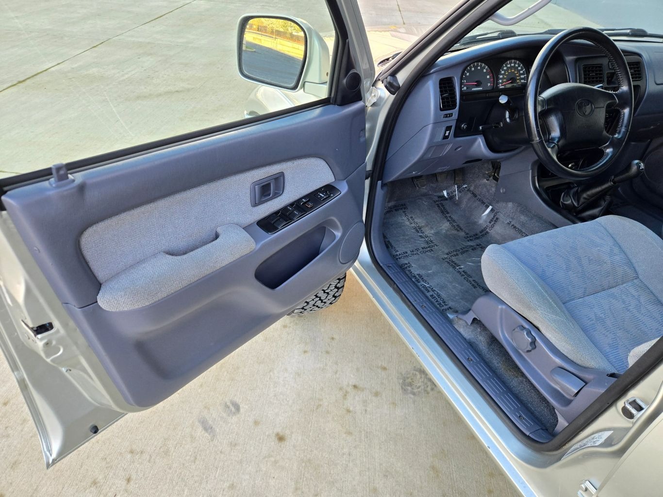 2000 Toyota 4Runner SR5