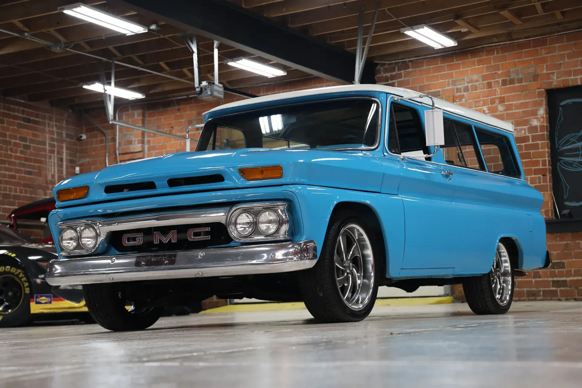  GMC Suburban