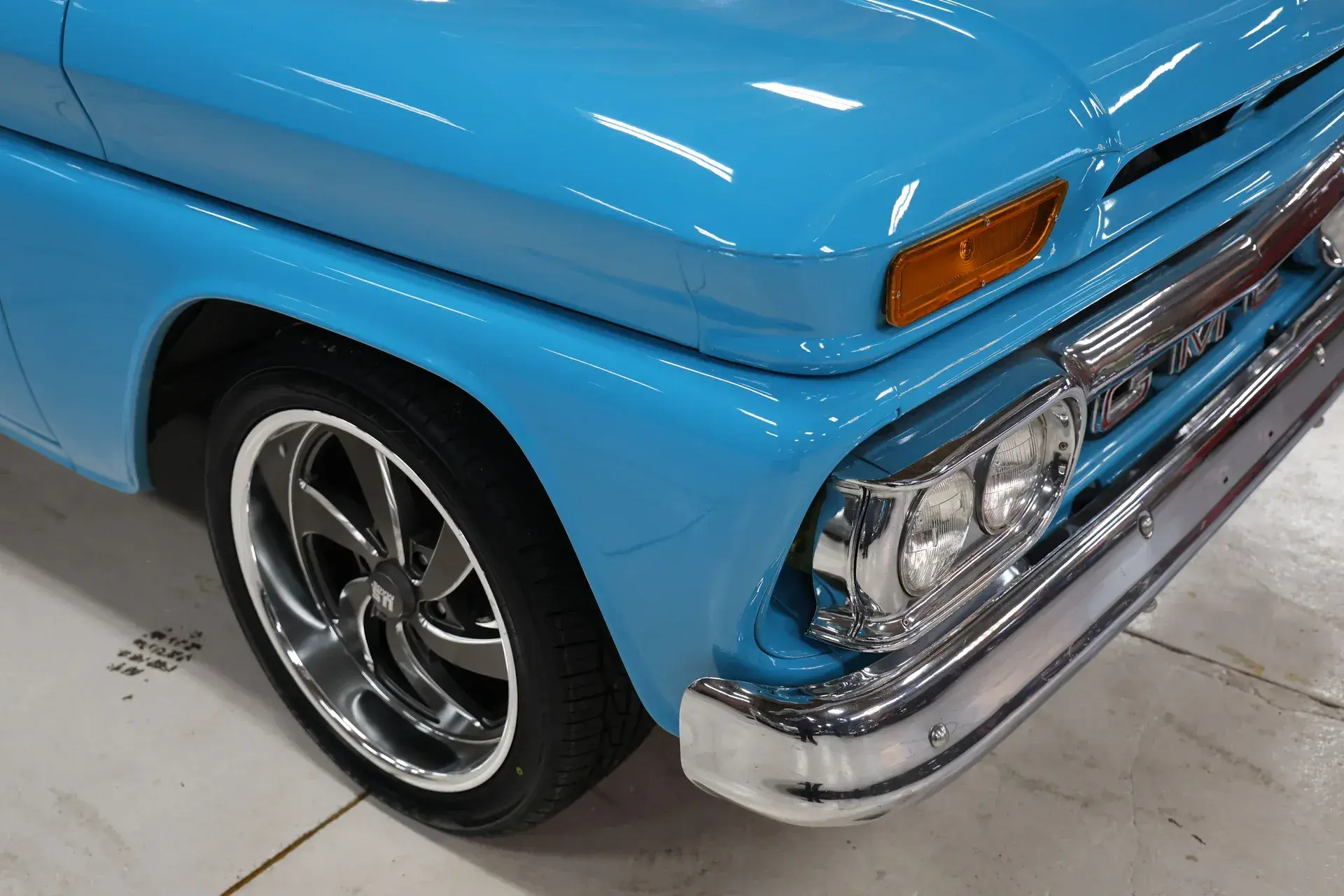 1966 GMC Carryall Suburban