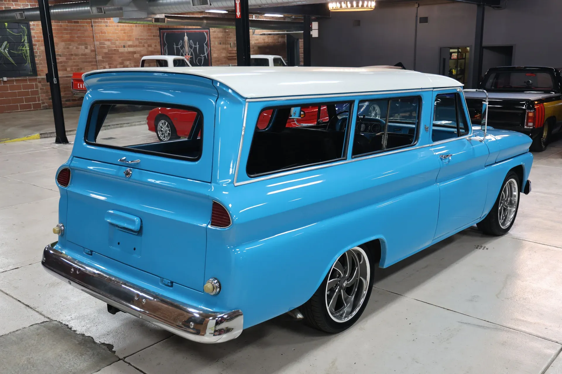 1966 GMC Carryall Suburban - 3