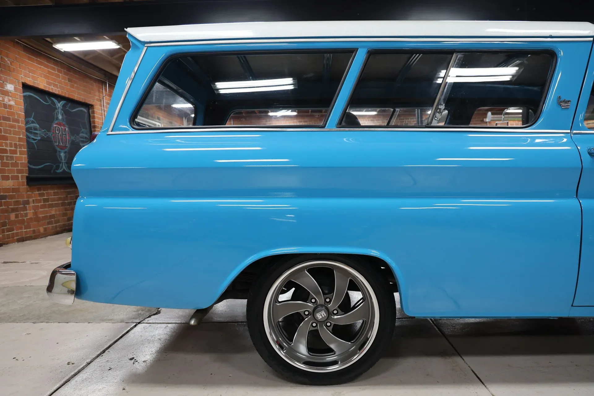 1966 GMC Carryall Suburban