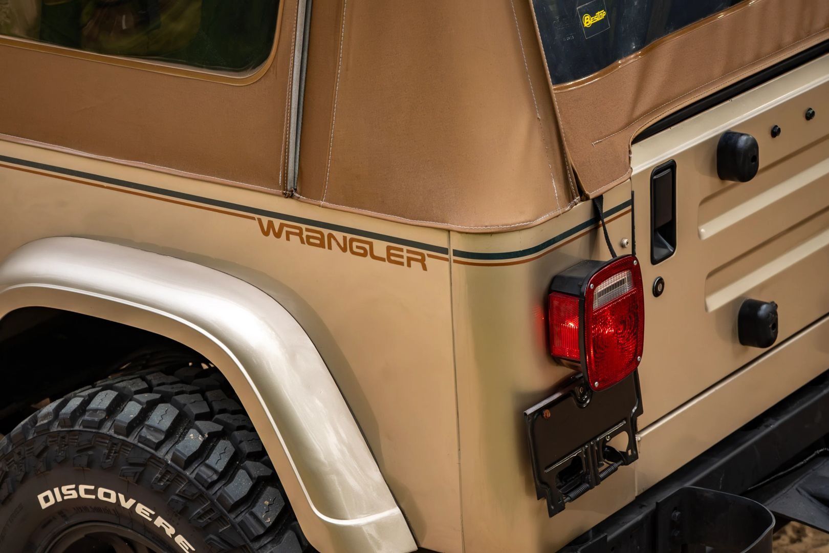 1993 Jeep Wrangler Sahara