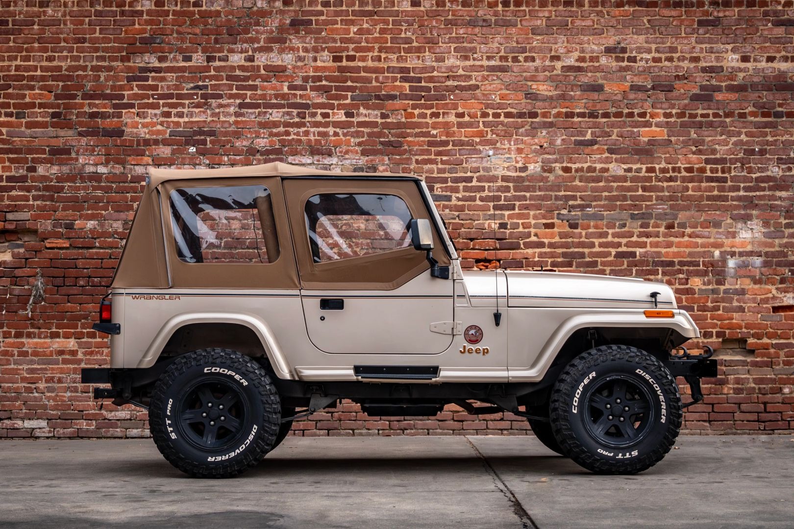 1993 Jeep Wrangler Sahara