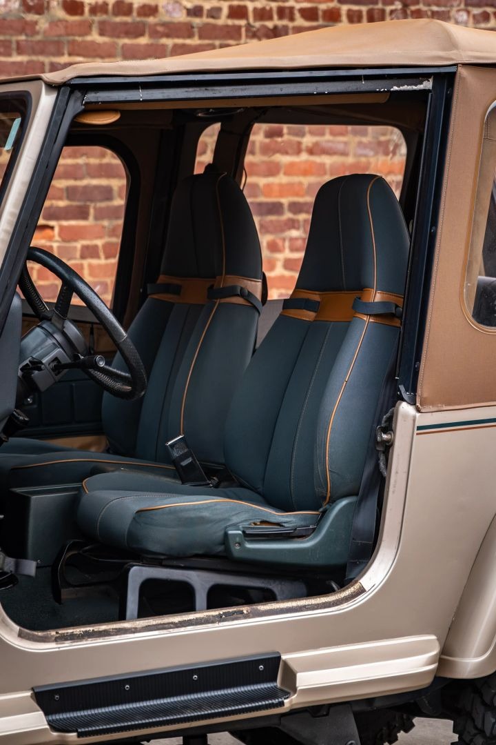 1993 Jeep Wrangler Sahara