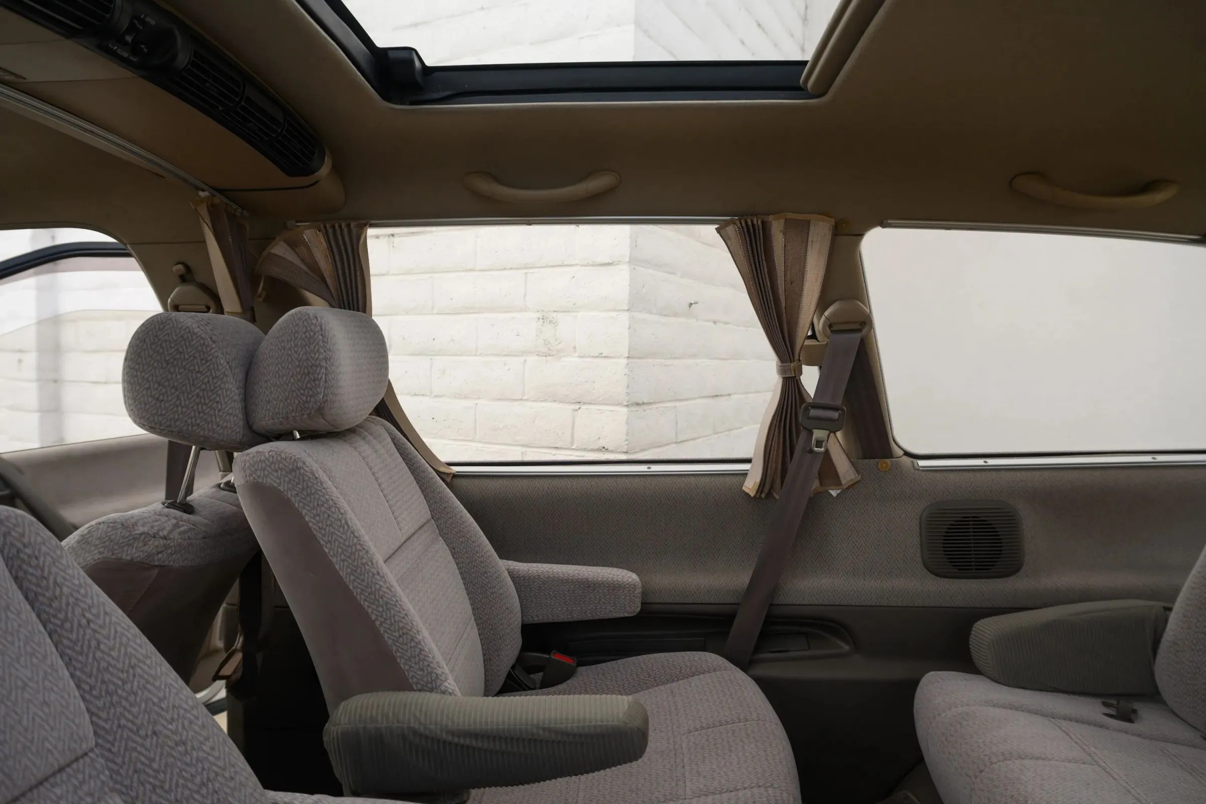 1992 Toyota Estima Lucida G