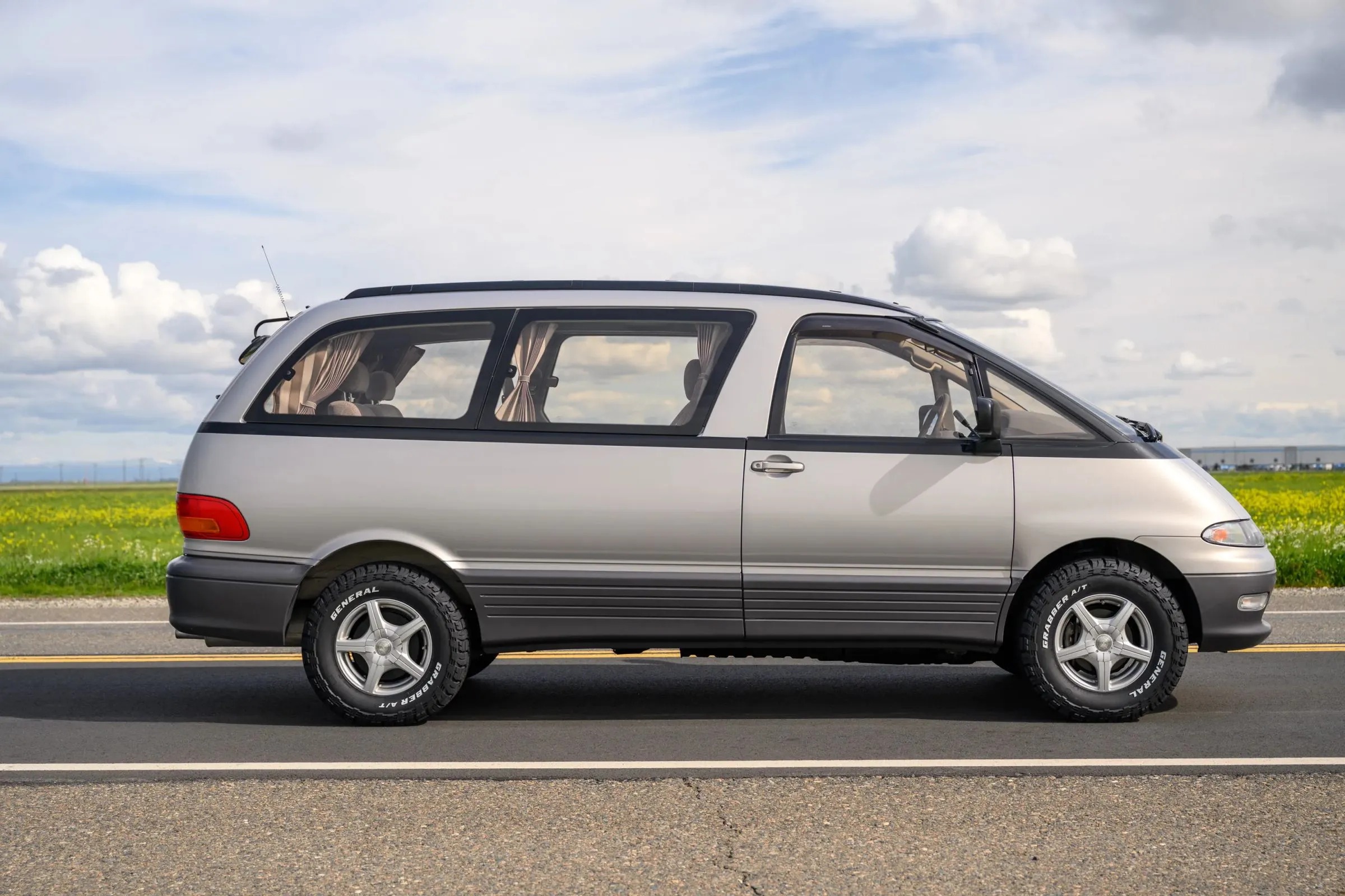 1992 Toyota Estima Lucida G