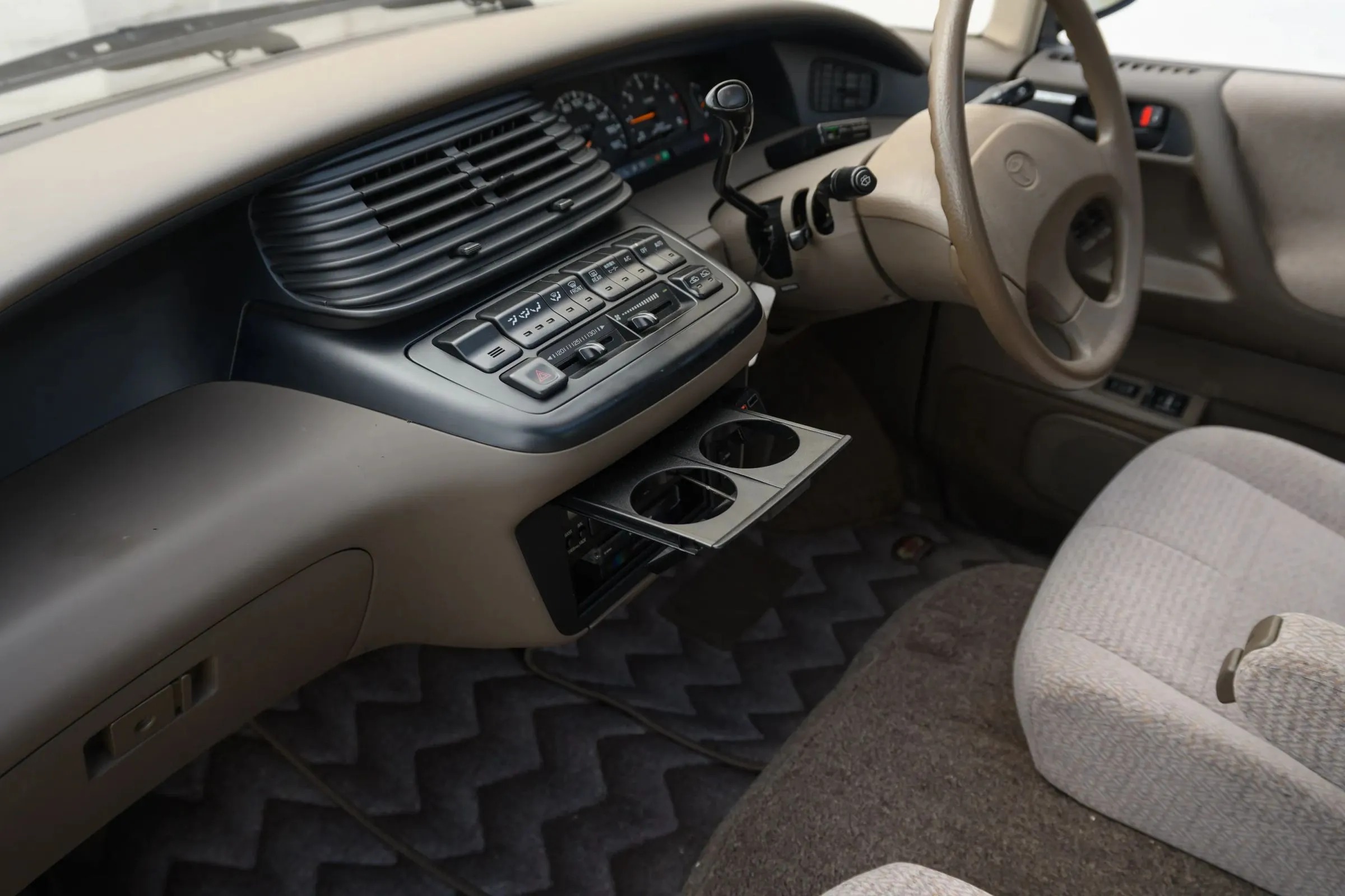 1992 Toyota Estima Lucida G