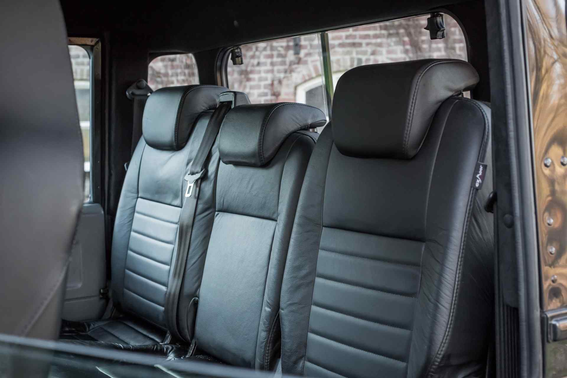 2000 Land Rover Defender 130