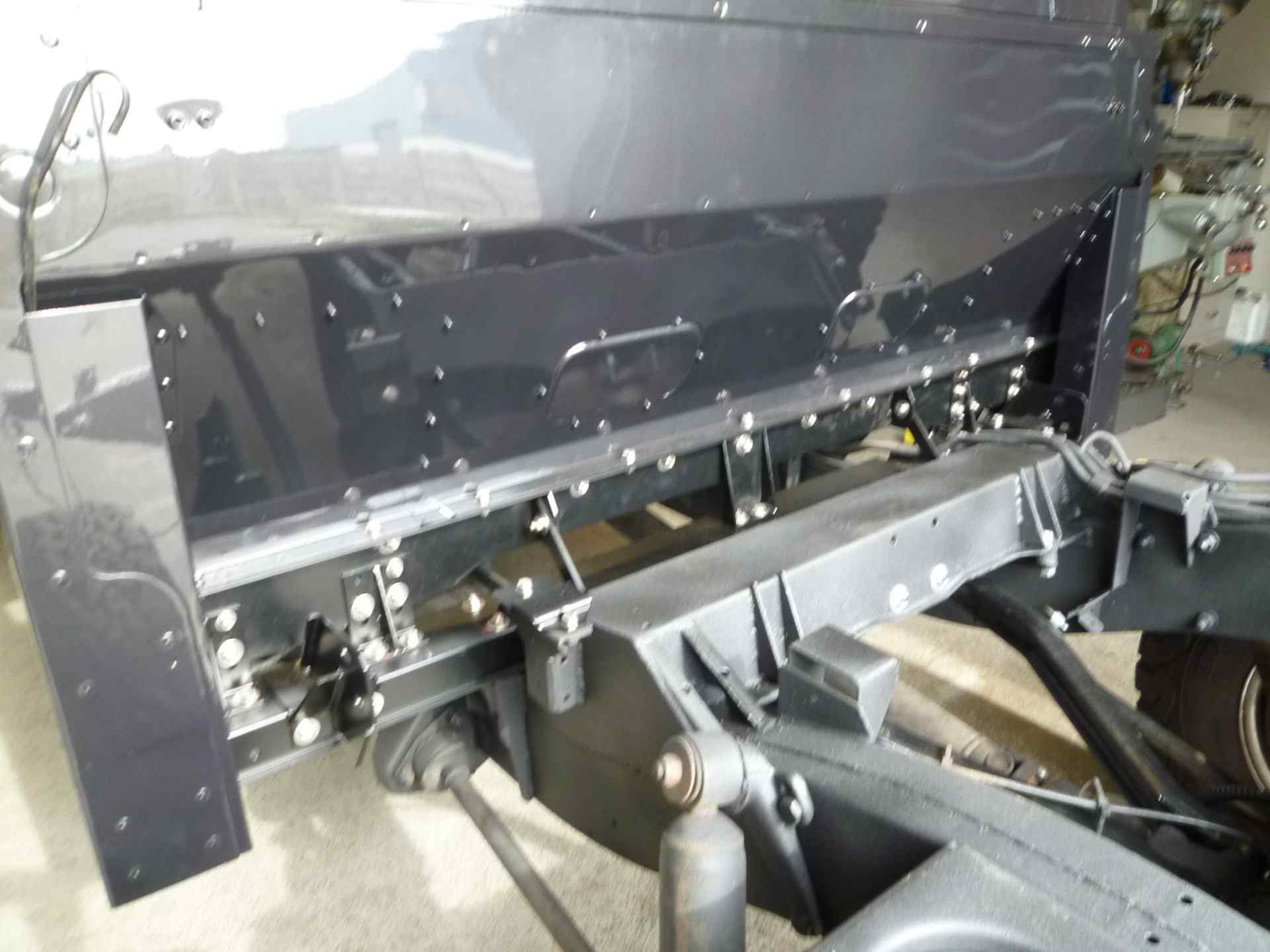 2000 Land Rover Defender 130