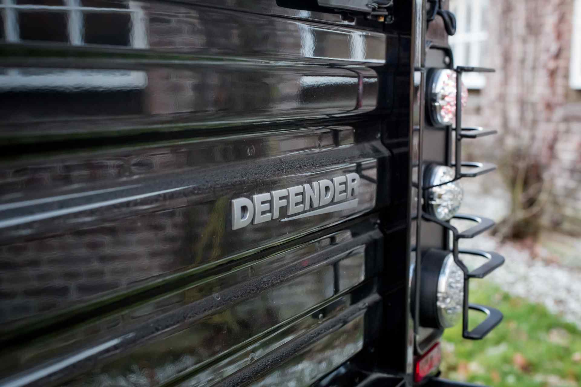 2000 Land Rover Defender 130