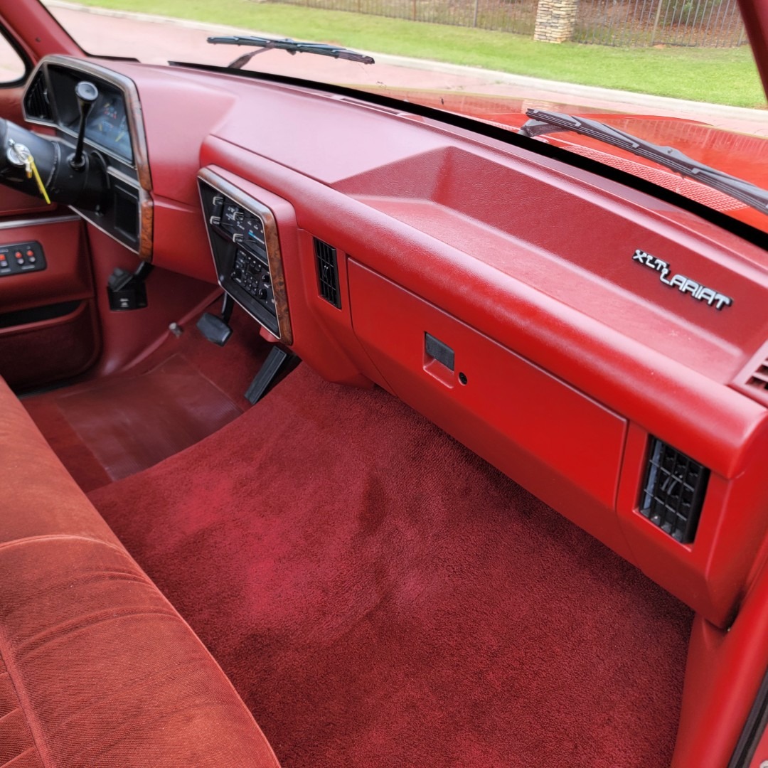 1987 Ford F-150 XLT Lariat